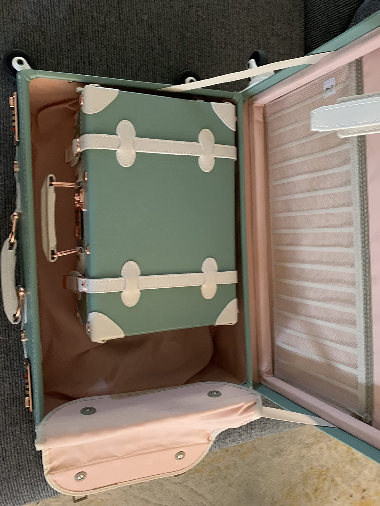 Unitravel 2 Piece Vintage Luggage Set, 20 inch Handmade Faux Leather Carry on Suitcase for Women with 12 inch Cosmetic Train Case Handbag (Embossed Pink) customer photo 1