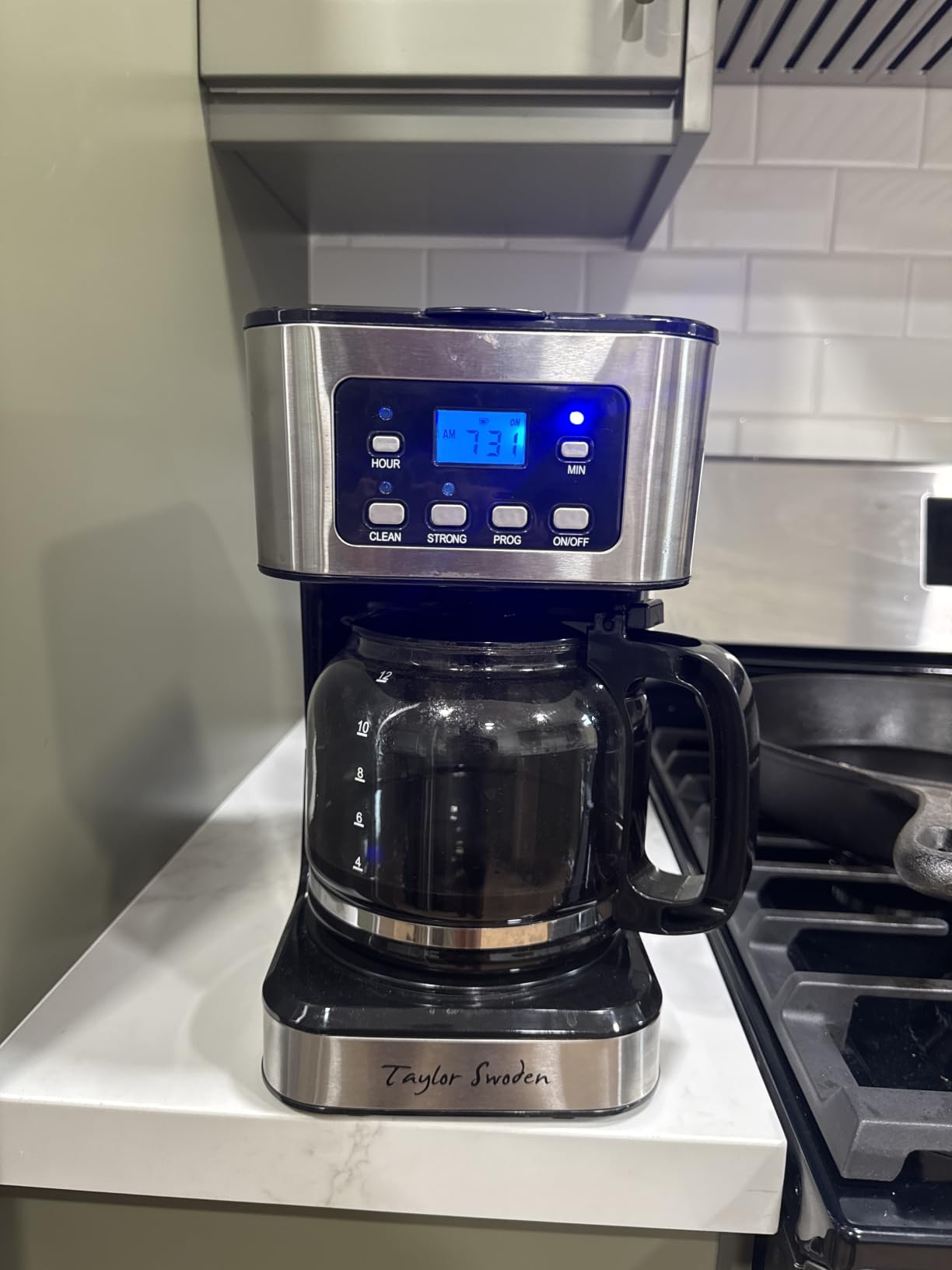 Taylor Swoden 12-Cup Programmable Coffee Maker, Black & Stainless Steel | Regular & Strong Brew Drip Coffee Machine for Home and Office, 24H Timer, Glass Carafe, Pause & Serve, Auto Shut Off customer photo 1