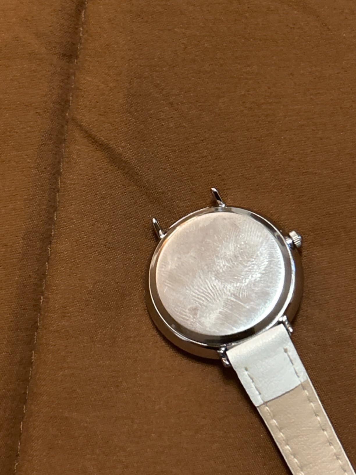 NUOVO Women's Silicone Sports Watch - Crystal Accented Leather Strap Analog Display customer photo 1