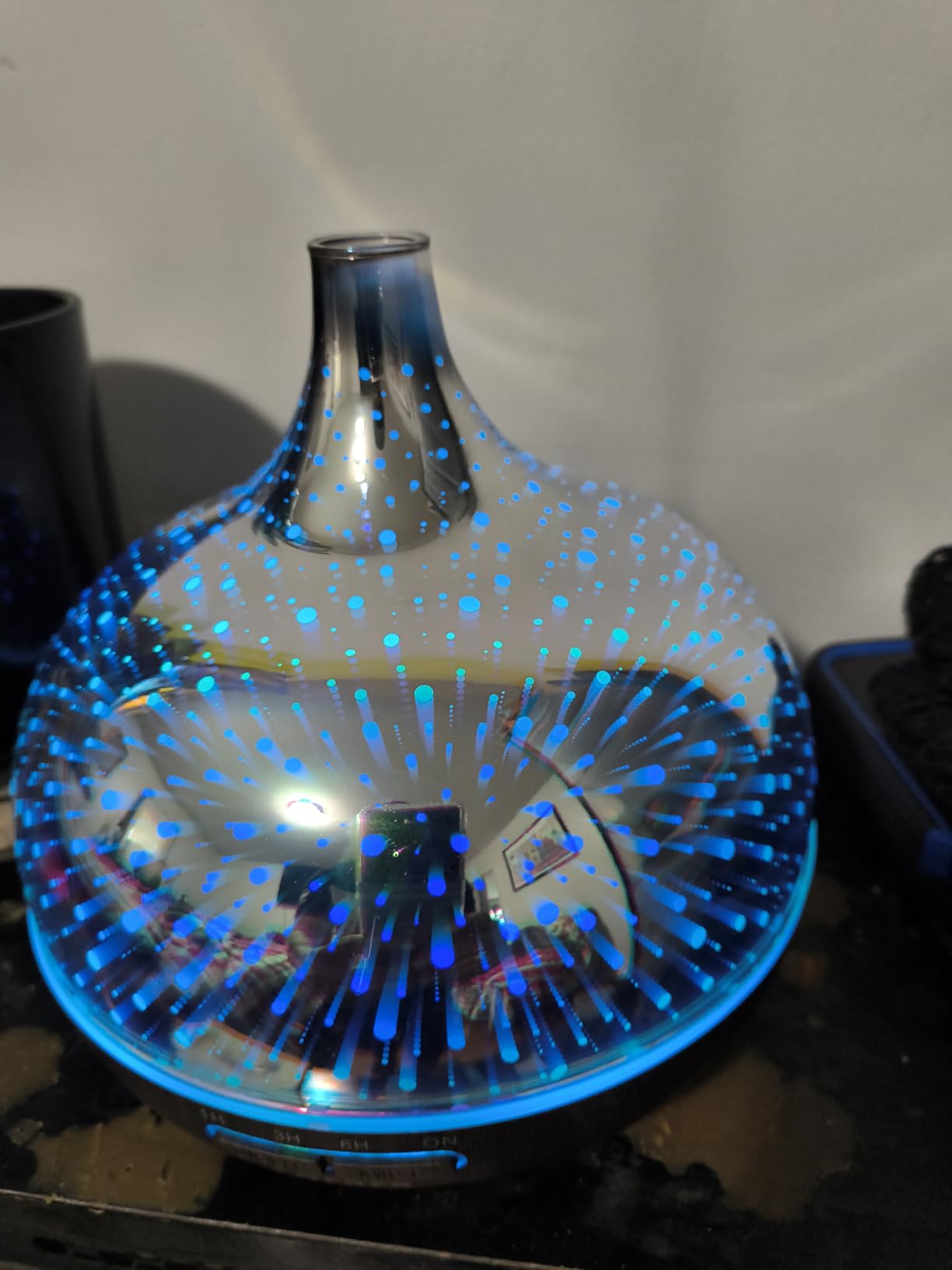 Essential Oil Diffuser 550ml Cool Mist Humidifier 3D Glass Ultrasonic Aromatherapy Humidifier with 7 Color Changing Led Lights, Waterless Auto Shut-Off, Adjustable Timer for Home Bedroom Office customer photo 2