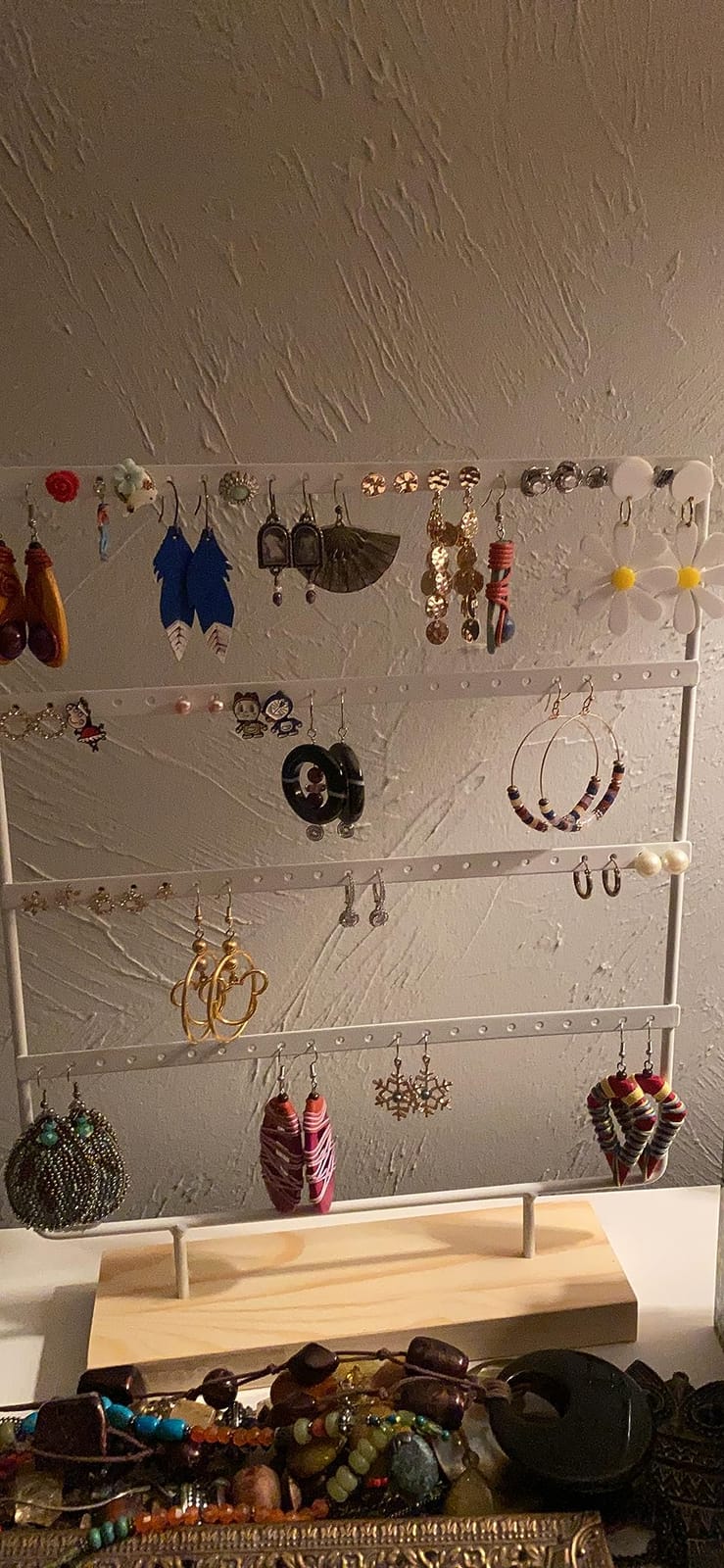 Mocolo Earring Holder Stand, Earring Organizer Display Holder Stand for Hanging Earrings(88 Holes & 4 Layers) customer photo 2