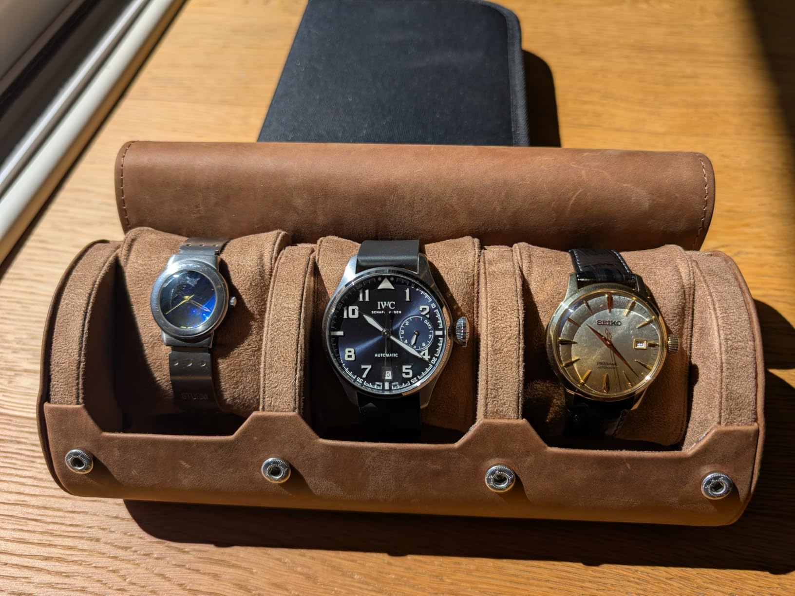 ROTHWELL Watch Roll Travel Case for 3 Watches | Tough Portable Protection, Fits All Wrist Watch & Smart Watches Up to 50mm (Black/Grey) customer photo 2