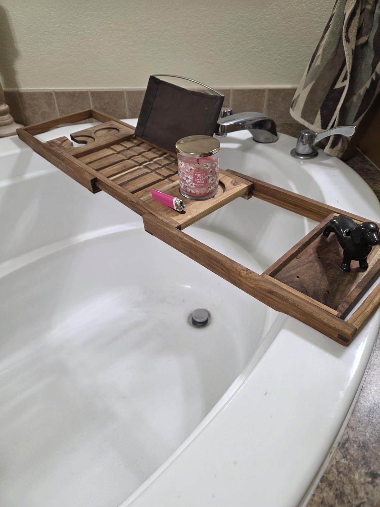 VaeFae Premium Teak Bathtub Tray, Expandable Wooden Bath Tray for Tub, Luxury Bathtub & Bathroom Accessories, Great House Warming, Anniversary & Wedding and Birthday Gifts (Free Teak Body Brush) customer photo 2