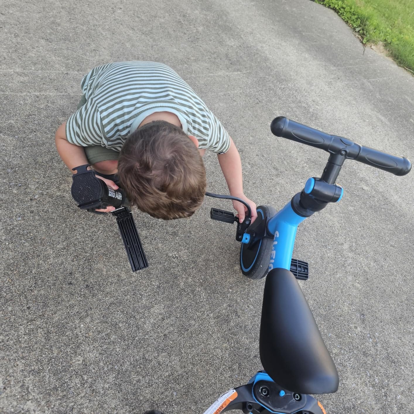 besrey 5 in 1 Toddler Bike for 1-4 Years Old Kids | Balance Bike, Birthday Gift and Toy for Boys and Girls, Toddler Tricycle, Adjustable Seat Height and Handlebar customer photo 2