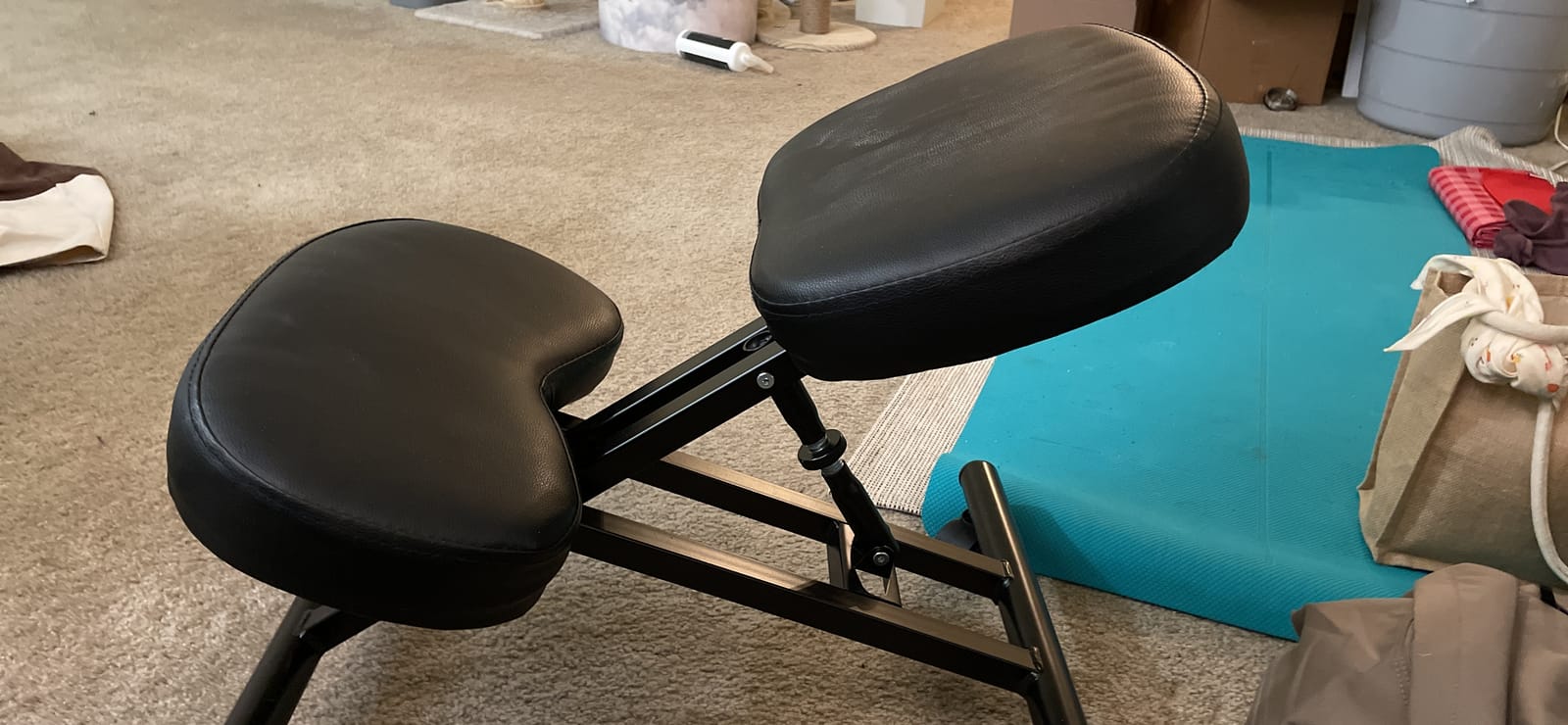Yaheetech Kneeling Chair Ergonomic Posture Chair for Office Home Standing Work Desk Stool Adjustable Office Chair with Thick Cushion Pad & Flexible Seating Rolling Casters customer photo 1