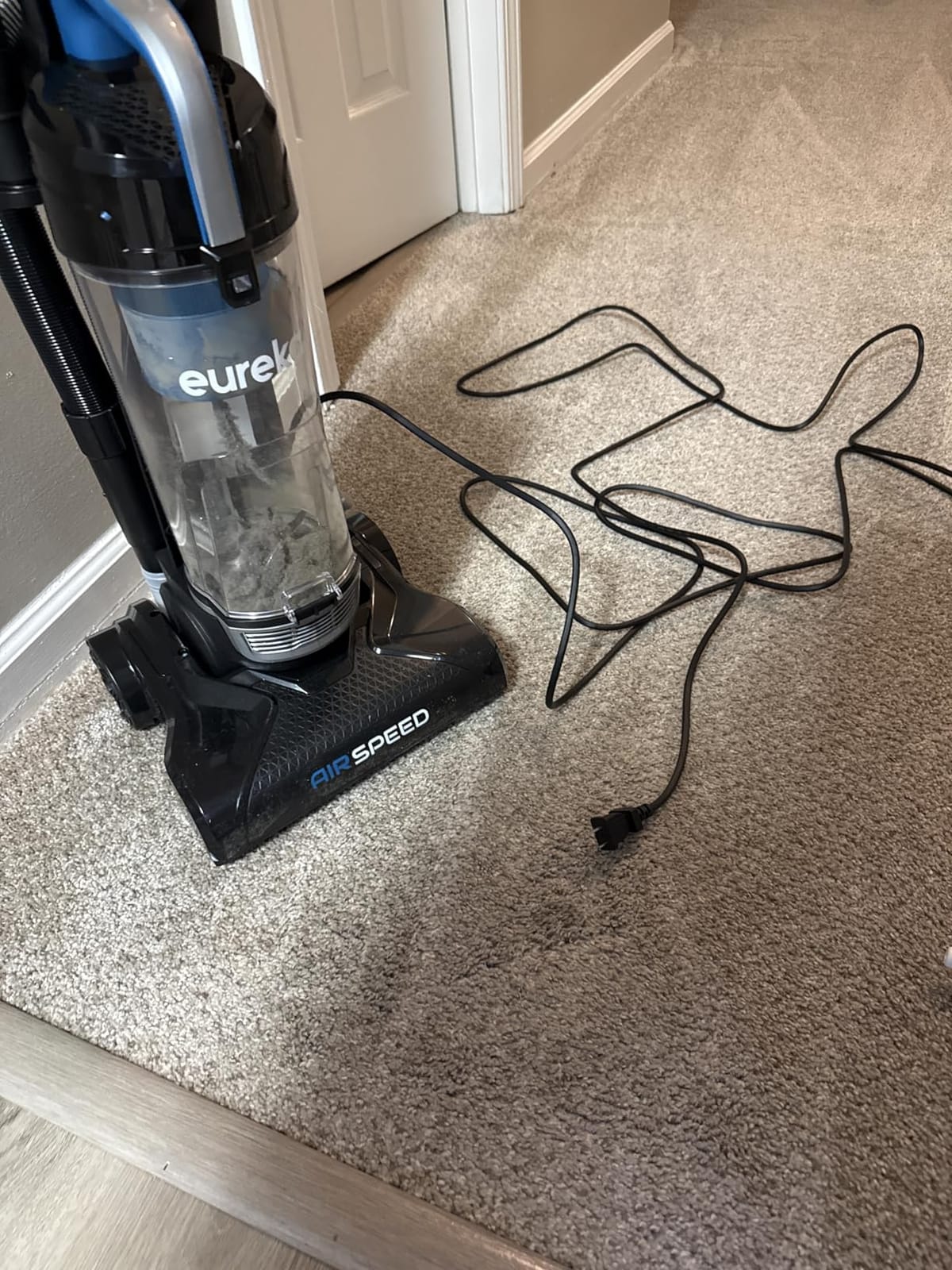 Eureka NEU10AE5 Powerful Bagless Upright Vacuum Cleaner Carpet and Floor, AirSpeed Ultra-Lightweight Vacuum Cleaner, w/ Replacement Filter, Blue customer photo 1