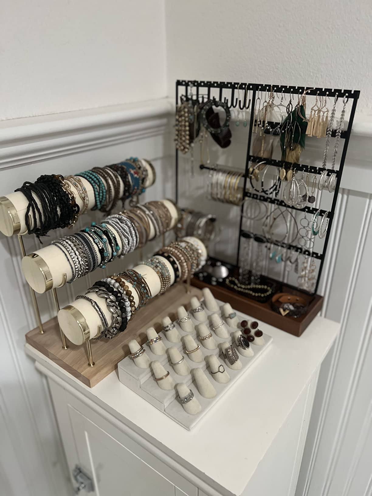 Coward 18 Holders Ring Display Stand, Beige Velvet Rings Display Holder for Jewelry Storage Drawer Ring Organizer (beige) customer photo 2