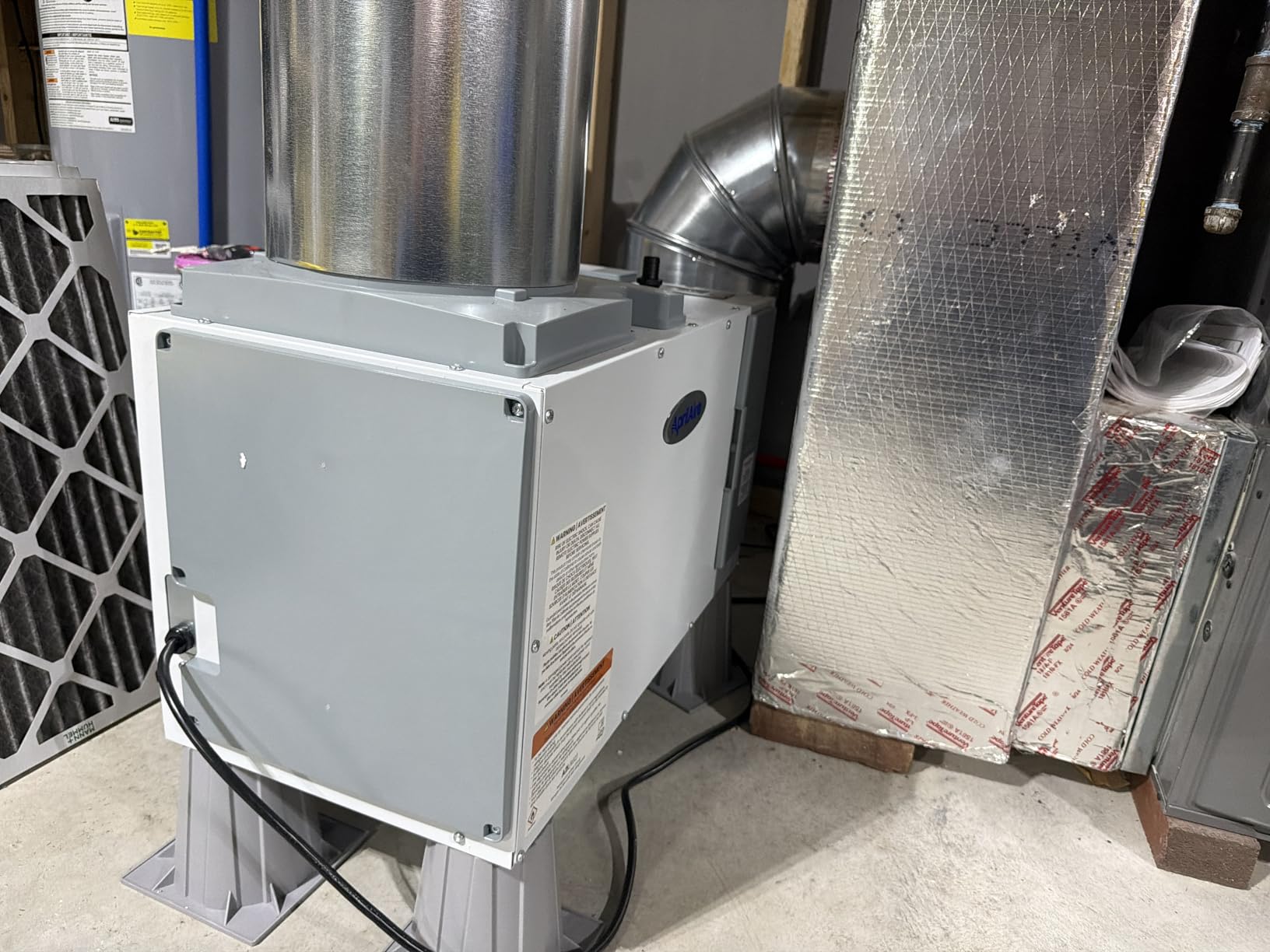 AprilAire E080 Pro 80-Pint Whole-House Dehumidifier, Energy Star Certified, Commercial-Grade for Basement, Crawlspace or Whole House up to 4,400 sq. ft. customer photo 2