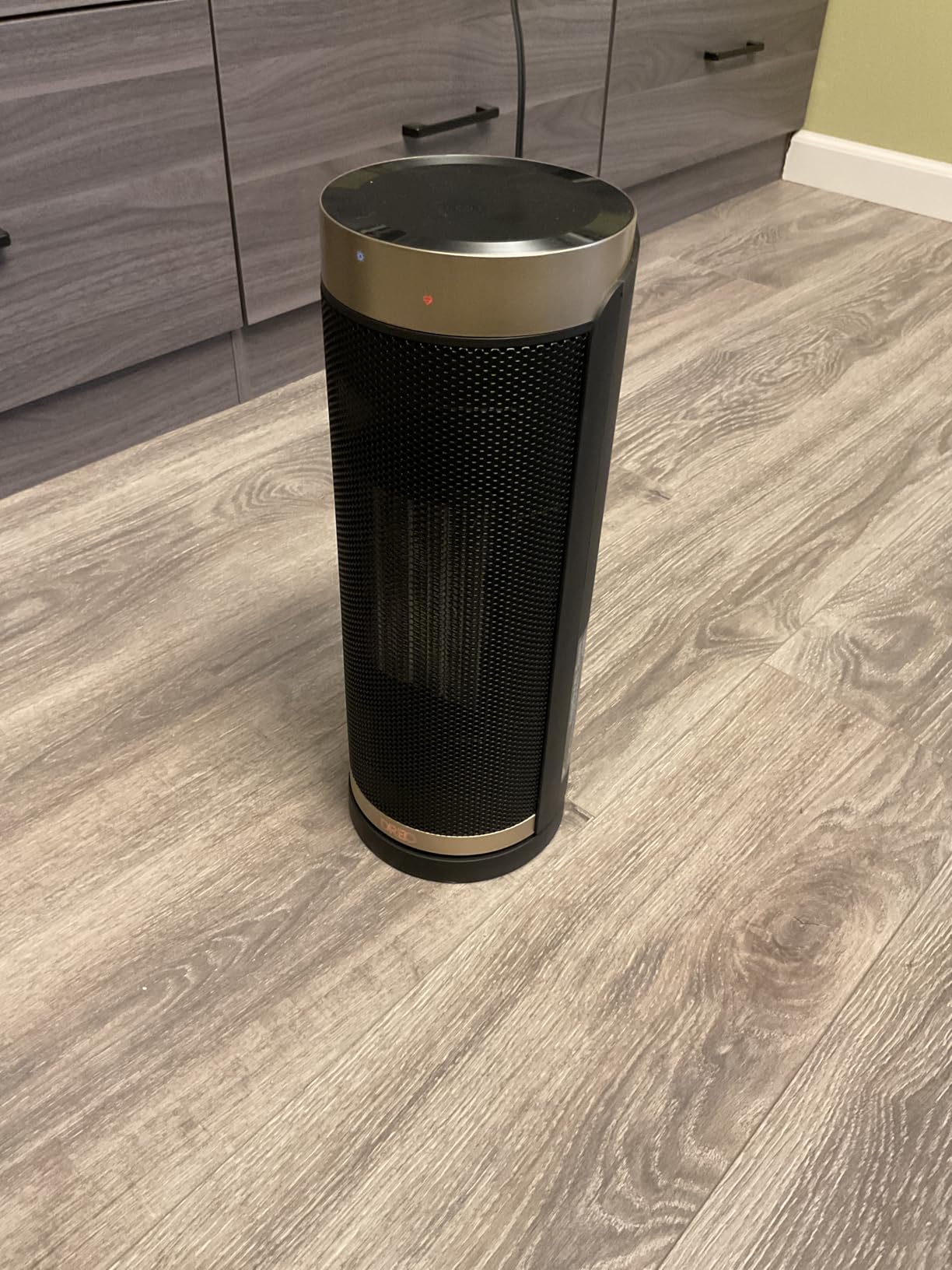 DREO Space Heaters for Indoor Use with Thermostat, 1500W Electric Heaters | Fast Heating, Quiet Operation, 70° Oscillation, Remote Control, 12H Timer, ECO Mode, ETL-Certified Safety Heat for Large Room customer photo 1