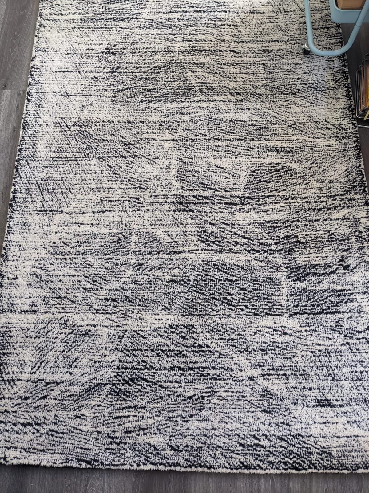SAFAVIEH Metro Collection 8' x 10' Dark Grey Ivory MET999H Handmade Premium Wool Living Room Dining Bedroom Area Rug customer photo 2