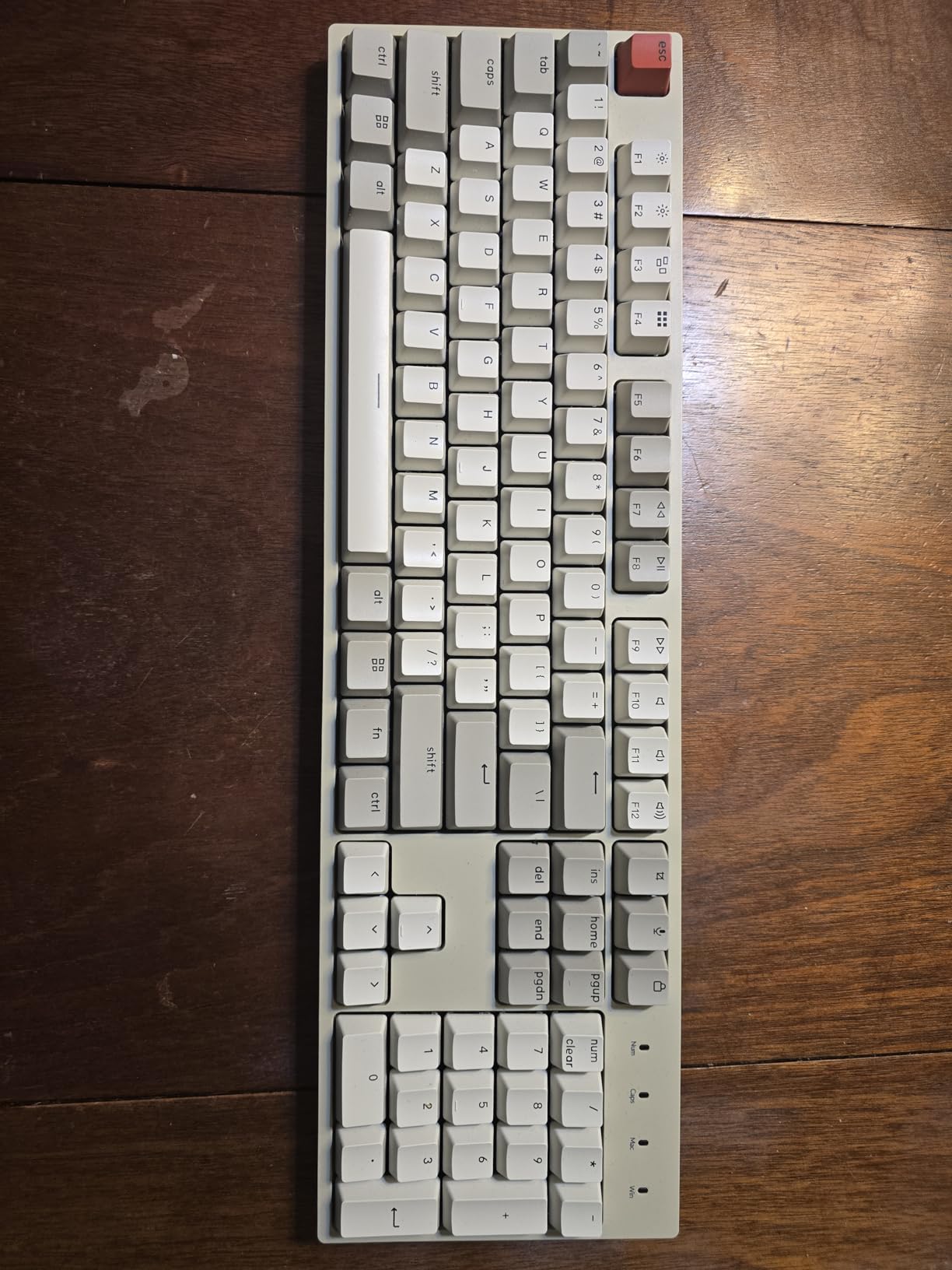 Keychron C2 Full Size Wired Mechanical Keyboard, Brown Switch, Retro, USB-C, Compatible with Mac Windows customer photo 1