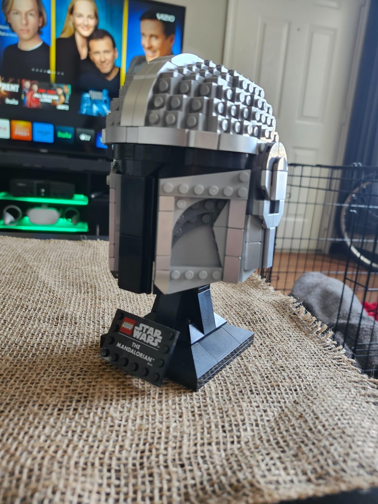 Star Wars The Mandalorian Helmet 75328 Buildable Model Kit, Display Collectible Decoration Set for Adults, Men, Women, Mom, Dad, Collectible Gift Idea customer photo 1
