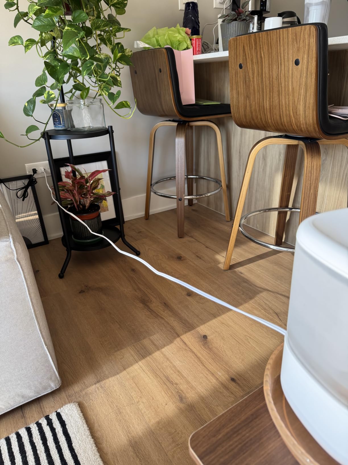 Levoit Smart Cool Mist Top Fill Humidifiers for Bedroom with Sensor, 3L | Auto Humidity Setting, APP & Voice Control, Essential Oil Diffuser, Ultra Quiet Operation, Super Easy Top Fill, 25H, White customer photo 1
