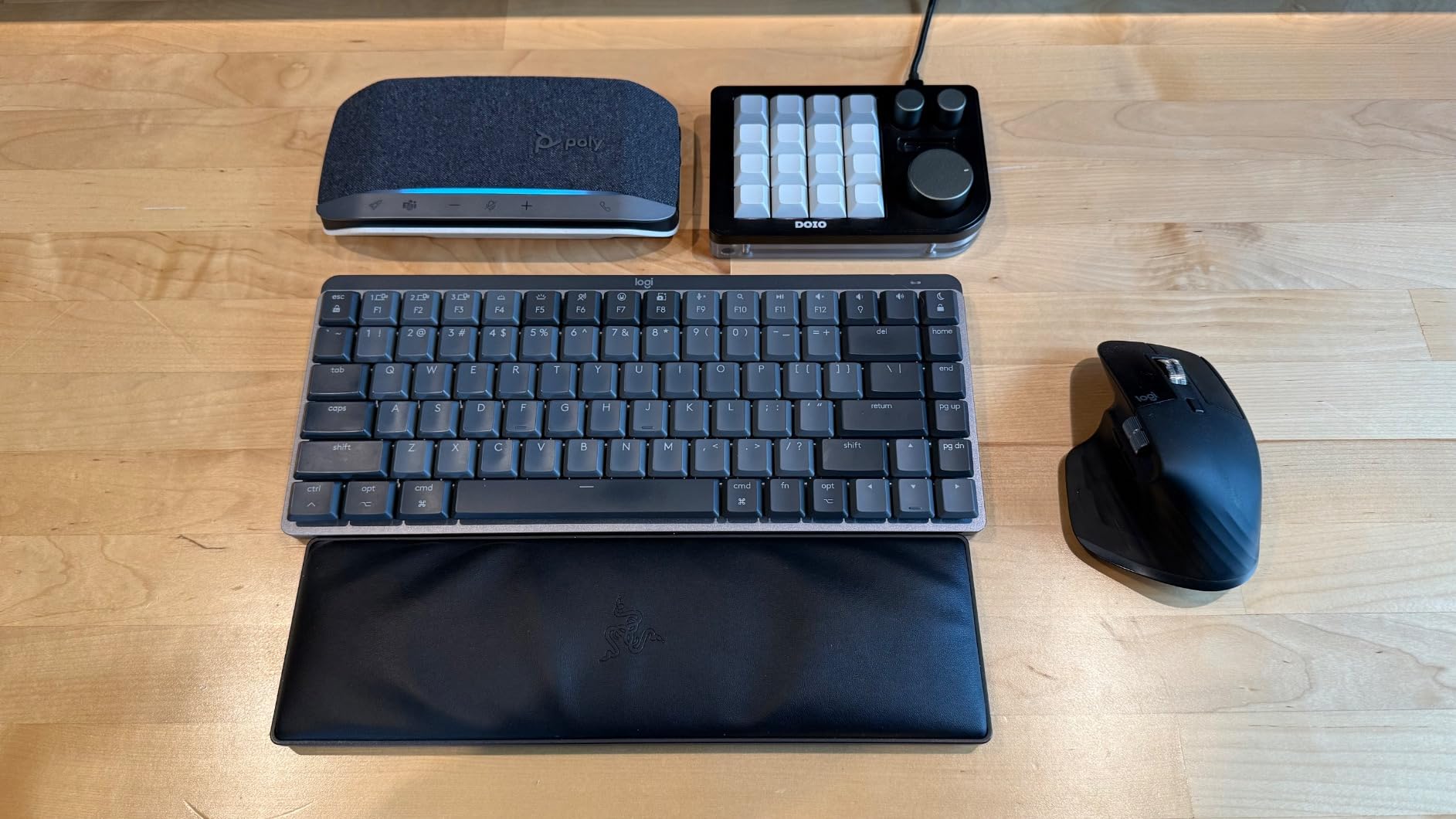 Logitech MX Mechanical Mini Mac Wireless Keyboard Low-Profile - Space Grey | Tactile quiet mechanical switches, Smart backlit keys, Bluetooth pairs with 3 devices, USB-C rechargeable, 15 days customer photo 2