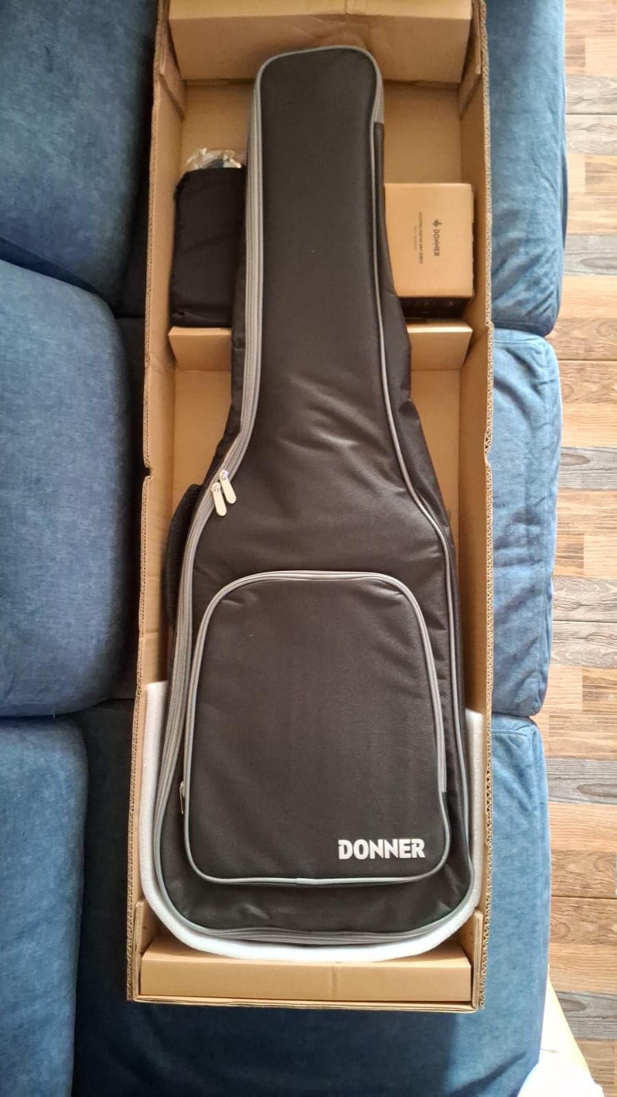 Donner DST-152R Electric Guitar Kit for Adults from Beginners to Advanced | HSS Pickup Coil Split, Full-size Solid Body with Amp-Headphone Jack, Complete Starter Accessories, Metallic Ice Blue customer photo 1
