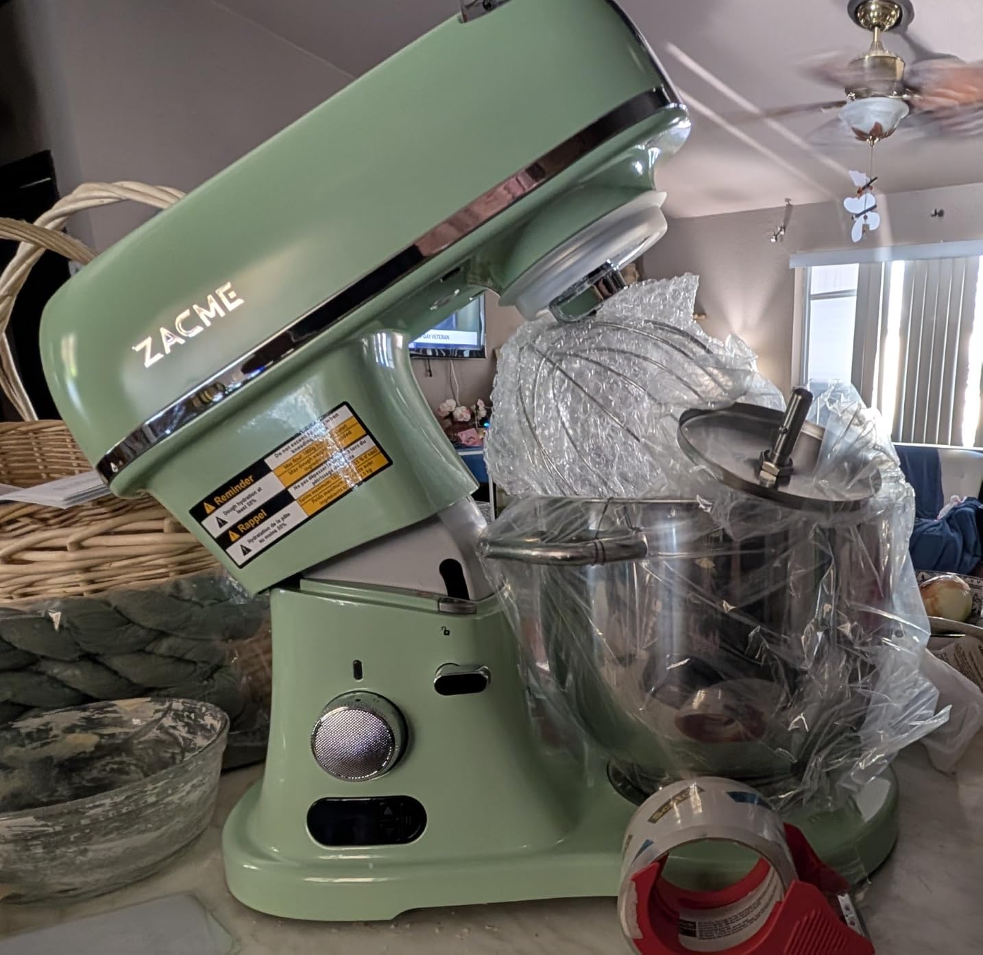 8.4QT Commercial Stand Mixer 800W with Aluminum Die Casting Meets the Standard of NSF/ANSI 8-2023, Mixers Kitchen Electric Stand Mixer with Stainless Steel 8L Bowl, Dough Hook, Whisk and Beater customer photo 1