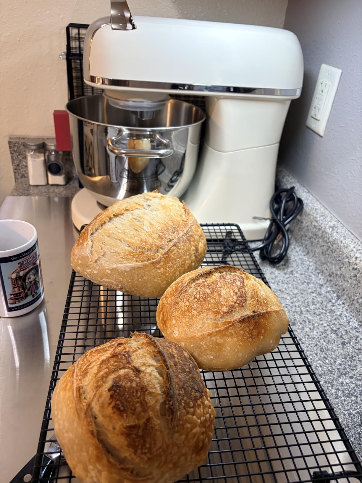 8.4QT Commercial Stand Mixer 800W with Aluminum Die Casting Meets the Standard of NSF/ANSI 8-2023, Mixers Kitchen Electric Stand Mixer with Stainless Steel 8L Bowl, Dough Hook, Whisk and Beater customer photo 2