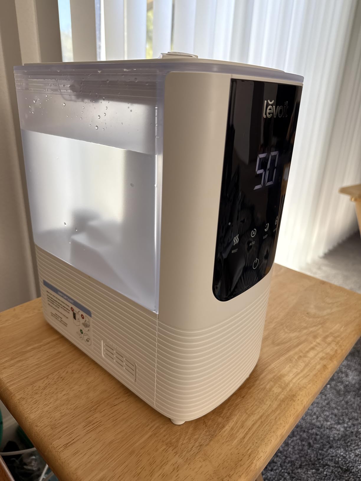 Levoit Humidifiers for Bedroom, Smart Warm and Cool Mist, Symptom Relief | OasisMist 4.5L Top-Fill Tank Runs 45H, Large Room, Auto Customized Humidity, 26dB Quiet, Essential Oil, Easy to Clean, White customer photo 1