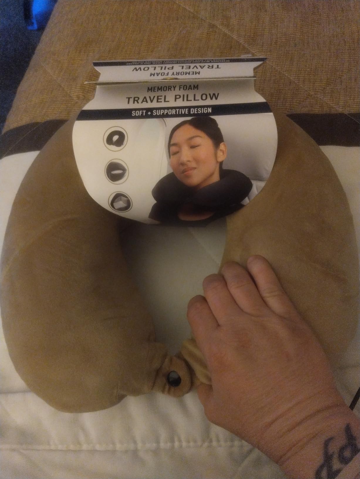 Brookstone Travel Neck Pillow - Lightweight U-Shaped Memory Foam Travel Pillow for Airplane, Car Travels & Sleeping, Black customer photo 2