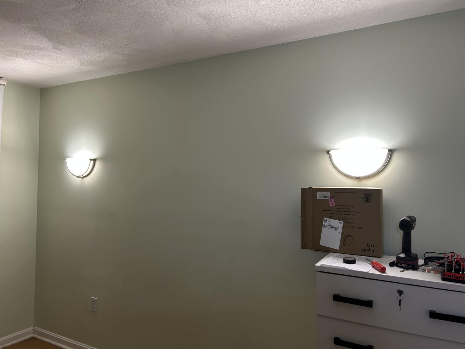 13 inch Dimmable LED Wall Sconce, Half Moon Wall Light Fixture, 3000K/4000K/5000K Color Temperature Adjustable, Modern Bathroom Vanity Light Fixtures, Super Bright 950 Lumen (Brushed Nickel) customer photo 1