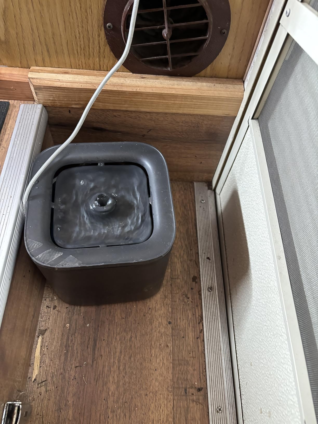 PETKIT Eversweet Solo SE Cat Water Fountain 65oz customer photo 2