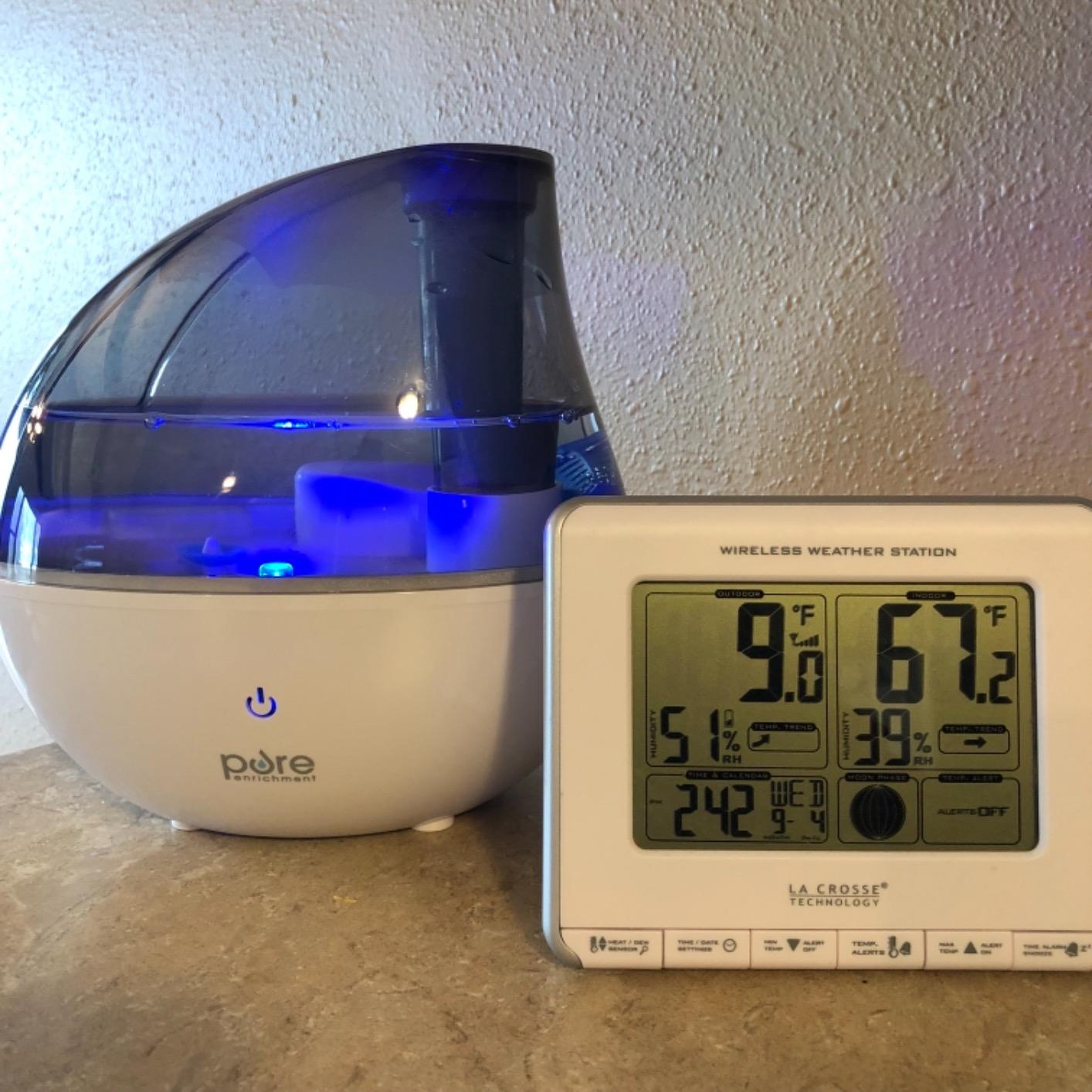 Pure Enrichment PureBaby Ultrasonic Cool Mist Humidifier & Soft Glow Night Light, Whisper-Quiet and Ideal for Baby Nurseries & Kids Bedrooms to Relieve Congestion, Colds, & Coughs (Whisper Green) customer photo 1