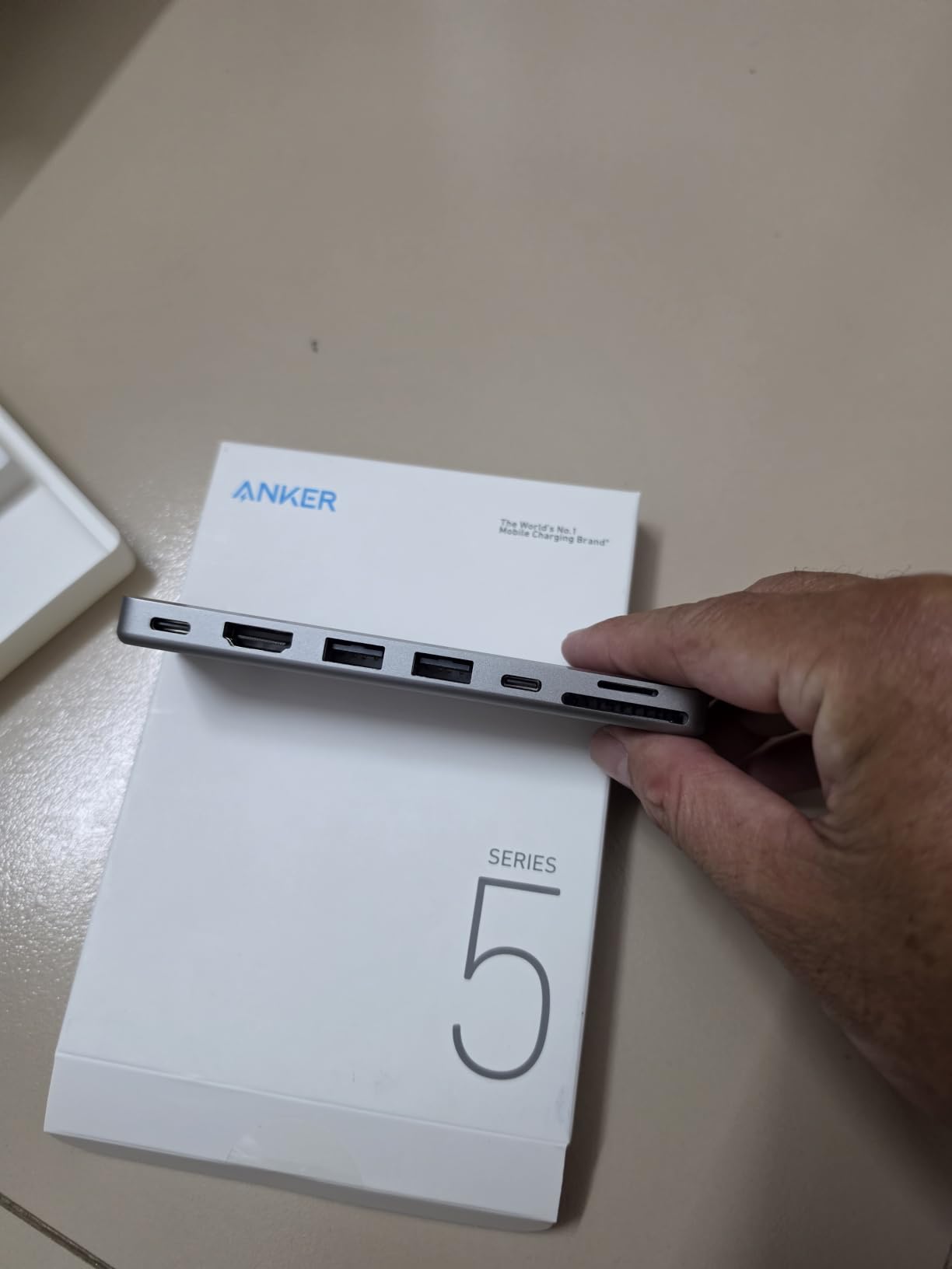 Anker USB-C Hub for MacBook, 7-in-2 Mac Dock with 4K@60Hz HDMI | Thunderbolt 4 Compatible, USB-C and 2 USB-A 5Gbps Data Ports, for MacBook Pro, MacBook Air M4/M5 and More (Not Work with Neo) customer photo 1