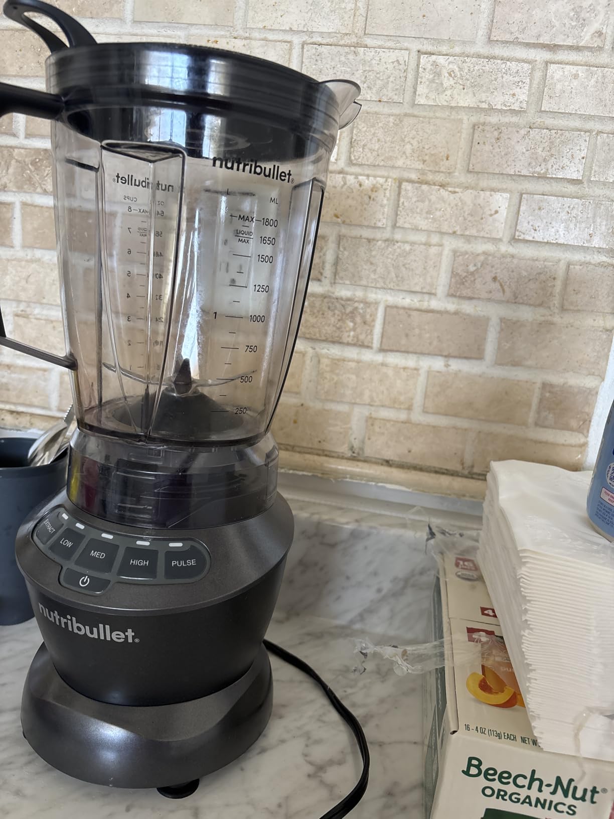 Nutribullet Full-Size Blender Combo, Single-Serve & Large Capacity, 1200W, 64oz Pitcher, 32oz Cup, NBF50500 customer photo 2