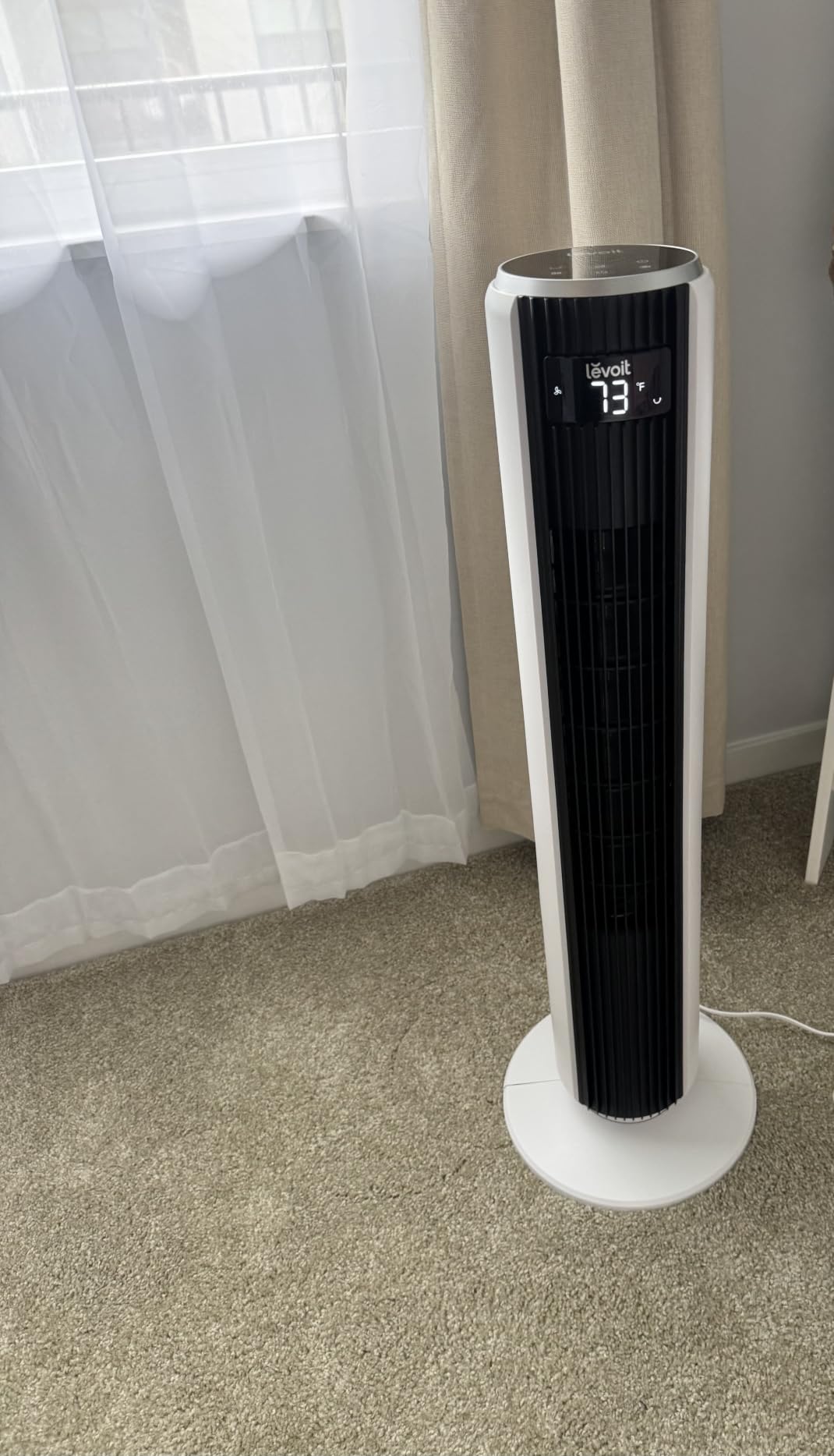 Levoit Tower Fan for Bedroom, 28ft/s Fans that Blow Cold Air, 28dB Quiet customer photo 1