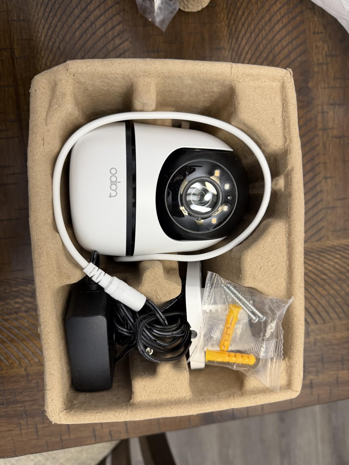 Tapo 1080P Outdoor Wired Pan/Tilt Security Wi-Fi Camera, 360 View, Motion Tracking, Works with Alexa & Google Home, Night Vision, Free AI Detection customer photo 2