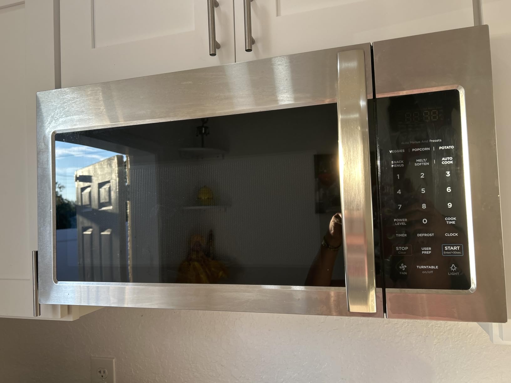 Midea Over the Range Microwave Oven, 1.7 Cu.Ft, 1000W, Stainless Steel | Smart Touch Panel, 18 Auto Cook Menus, 300 CFM Ventilation, 10 Power Levels customer photo 2