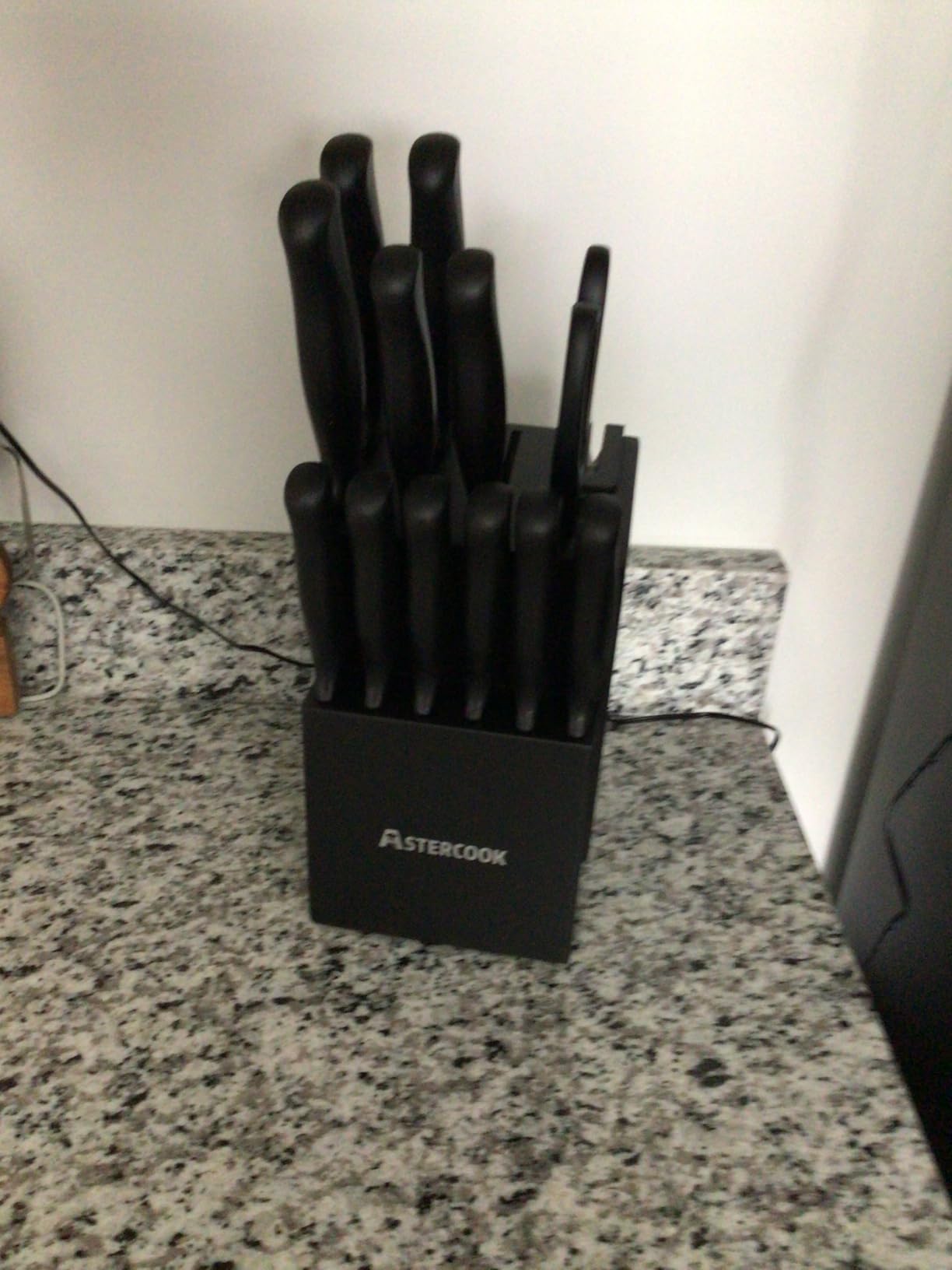 Astercook Knife Set for Kitchen with Block and Sharpener 15pcs German | Stainless Steel Kitchen Utensils Set Dishwasher Safe customer photo 1