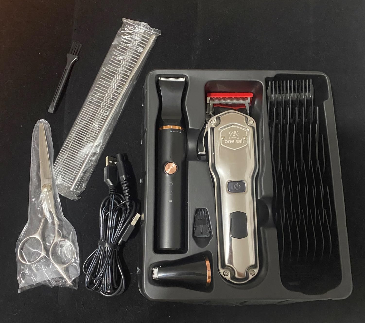 oneisall Dog Grooming Kit for Thick/Matted Hair with Stainless Steel Blade | Powerful Motor, Dog Clippers+Paw Trimmers, IPX7 Waterproof, Low Noise, Cordless & Long Battery Life customer photo 1