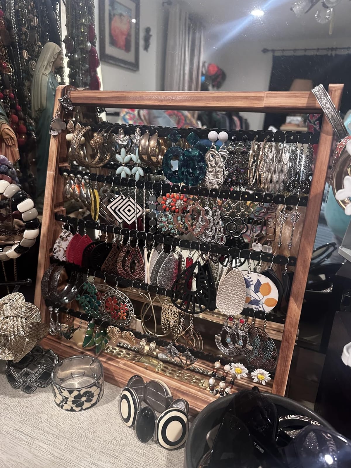 Poyilooo Earring Holder Organizer, Rustic Wood Earring Holder Stand, 5 Layer Jewelry Holder Organizer with 270 Earring Tree Holes Display Rack for Stud Earings & Hoop Earrings, Gifts for Women customer photo 2