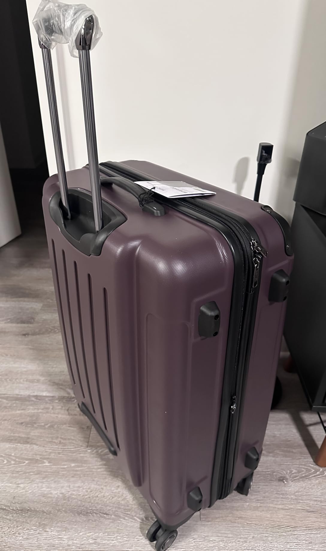Kenneth Cole REACTION Renegade Luggage Expandable 8-Wheel Spinner Lightweight Hardside Suitcase, Seafoam, 20-Inch Carry On customer photo 2