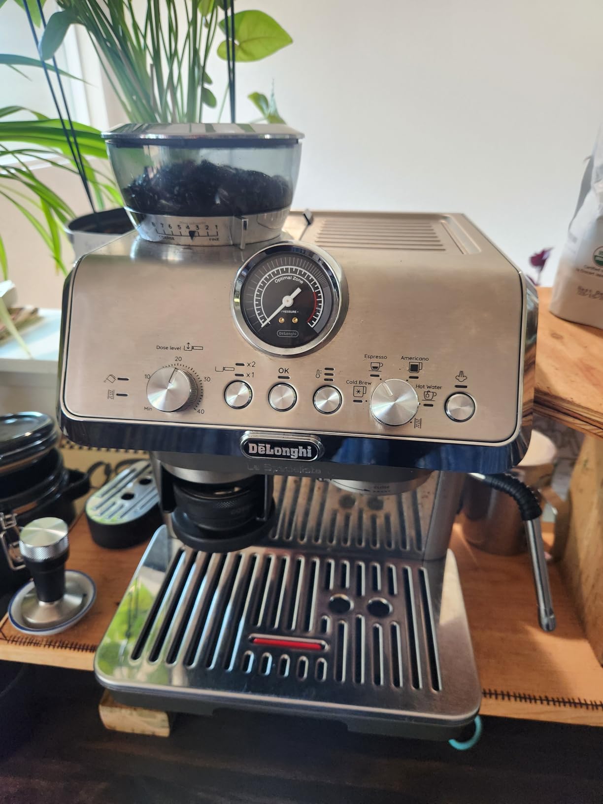 De'Longhi La Specialista Arte Evo Espresso Machine with Coffee Grinder | #1 Worldwide Espresso Machine Maker, 4 Preset Recipes, Built-in Grinder, Powerful Milk Frother, Barista Toolkit Included customer photo 2