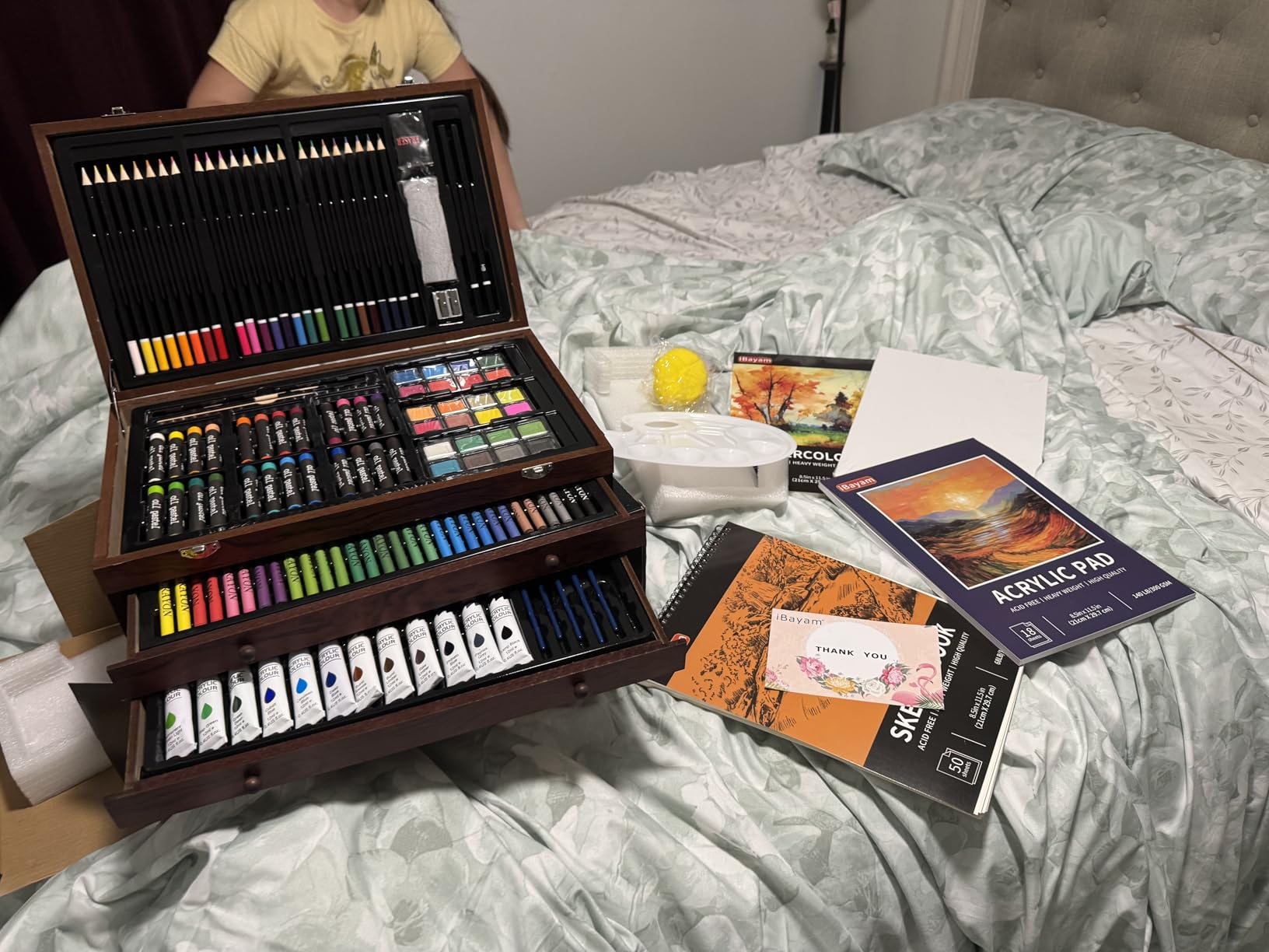iBayam Art Supplies, 195-Pack Deluxe Drawing Painting Kit, 3 Sketchbook Set | 3 Canvases, Acrylic Paints, Watercolor, Colored Pencils, Crayons, Pastels, All in Wooden Case for Kids Teens Adults Artist customer photo 2