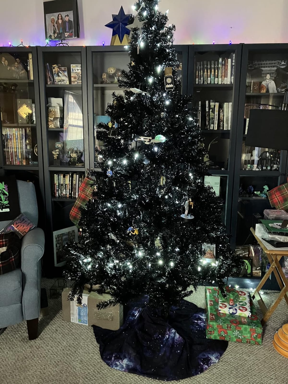 Best Choice Products Artificial Christmas Tree, 4.5ft Premium Unlit Pine Design, Dense Branches Realistic Holiday Décor w/Easy Assembly - Green customer photo 2