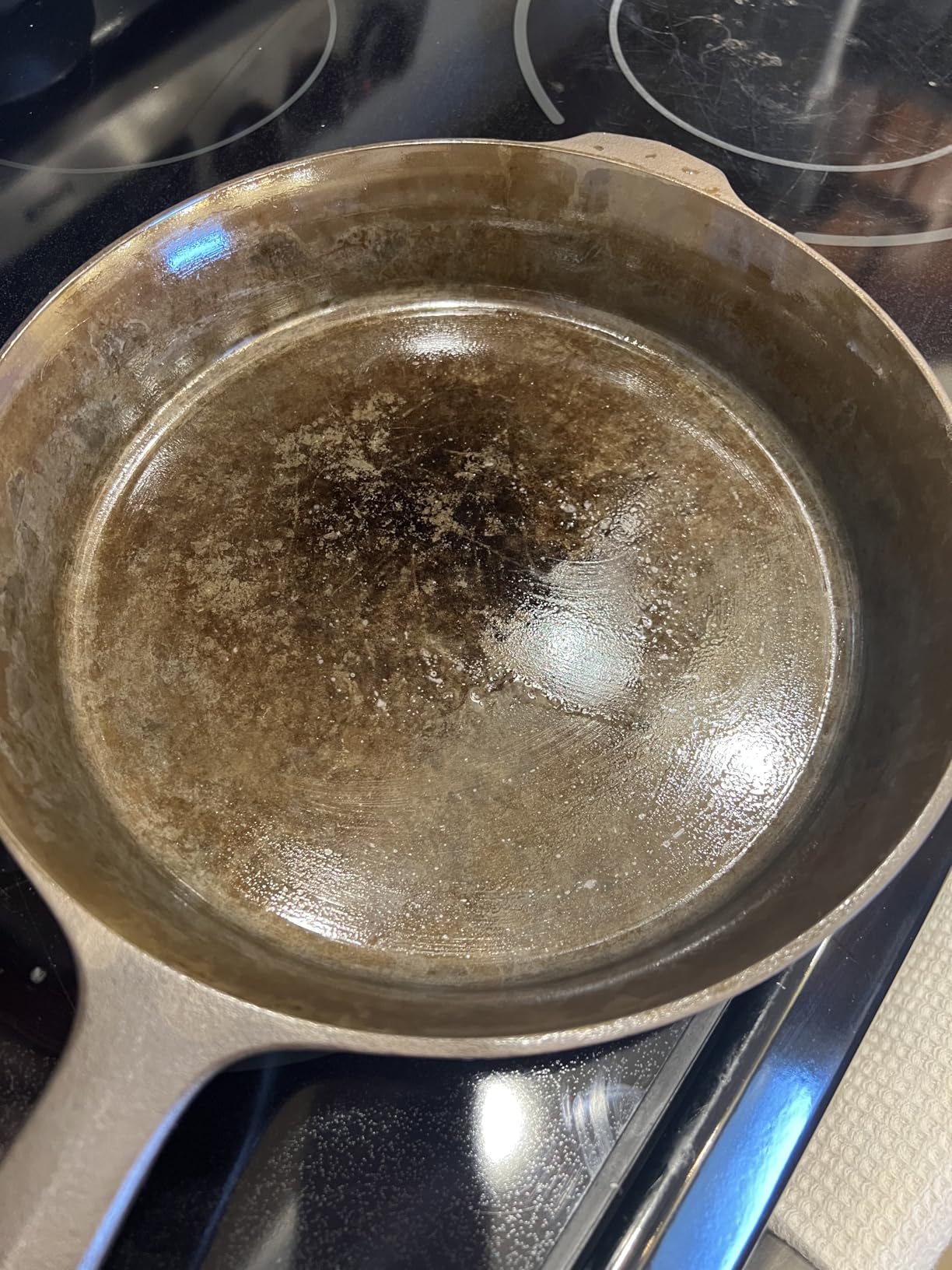Field Company No.10 Large Cast Iron Skillet - 11.6-Inch Pre-Seasoned Pan, Lighter & Smooth, Made in USA customer photo 1