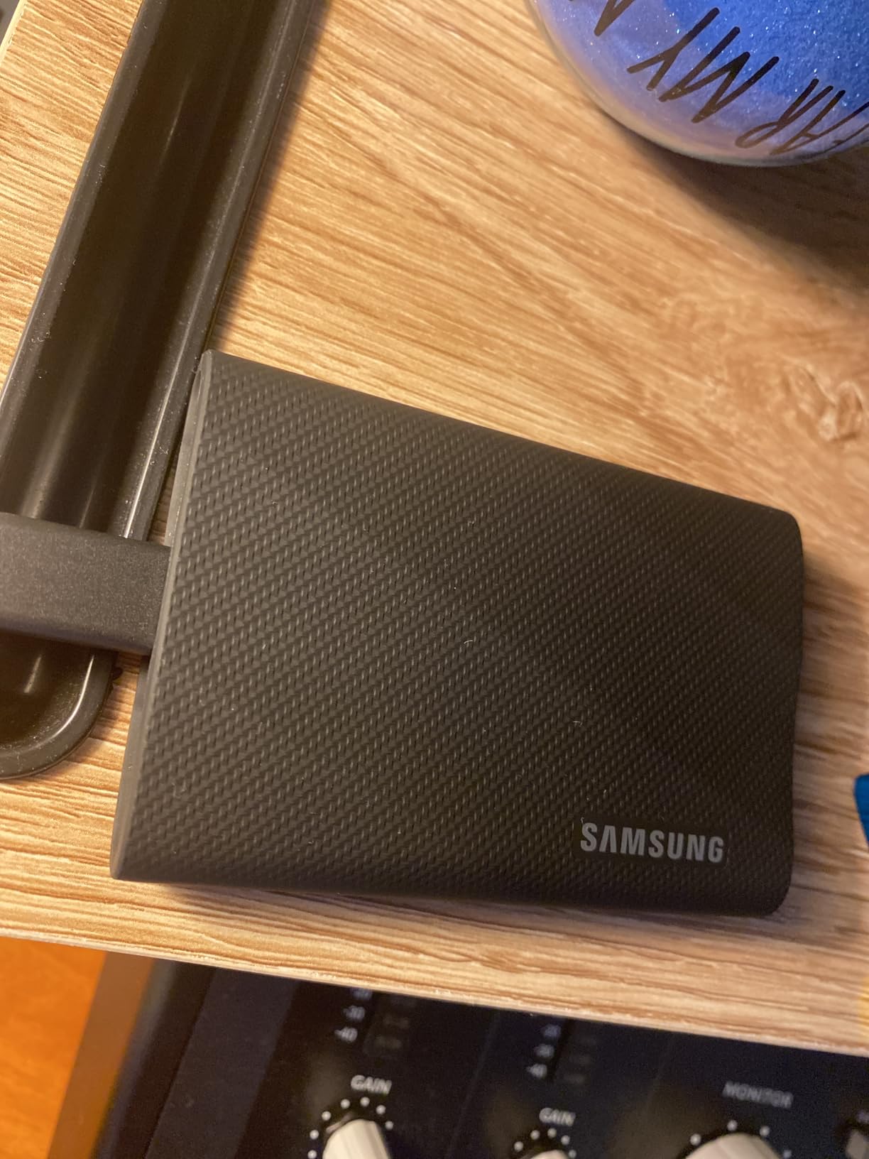 Samsung T9 Portable SSD 1TB, USB 3.2 Gen 2x2 External SSD, Up to 2,000 MB/s | External Solid State Drive for Gaming, Students and Professionals, MU-PG1T0B/AM, Black customer photo 1