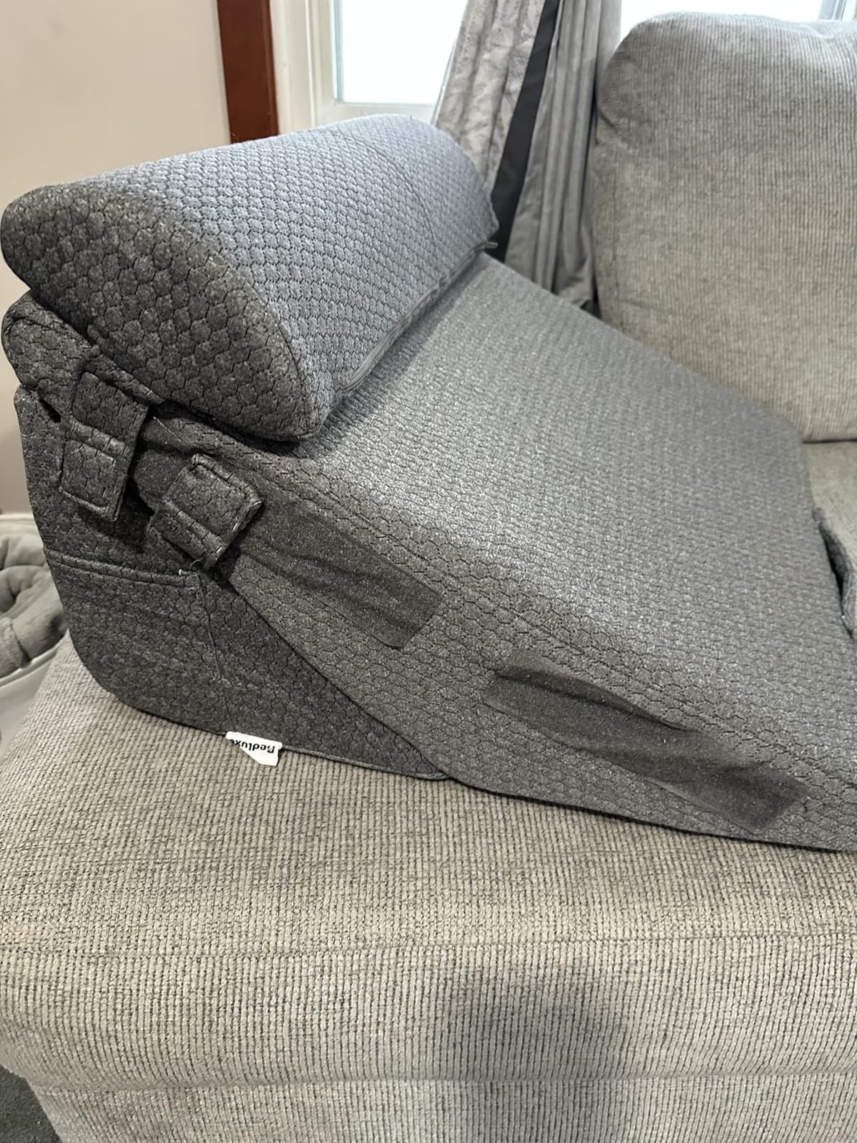 Bedluxe Wedge Pillow Headboard, 3PCS Orthopedic Bed Wedge Pillows Set for After Surgery, Adjustable Pillow Wedge for Acid Reflux&Back Pain Relief, Sleeping, Back Pillow for Bed Sitting Up, White/Grey customer photo 1