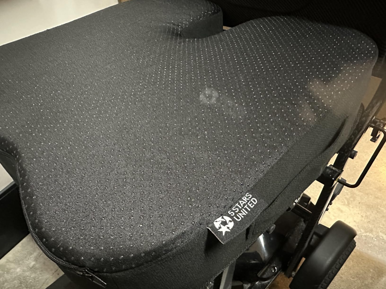 5 STARS UNITED Seat Cushion - Memory Foam Chair Pad for Tailbone Pain Relief - Ergonomic Support for Coccyx, Sciatica & Butt - Office, Desk & Gaming Chair, Car Seat, Wheelchair, Black Suede customer photo 1