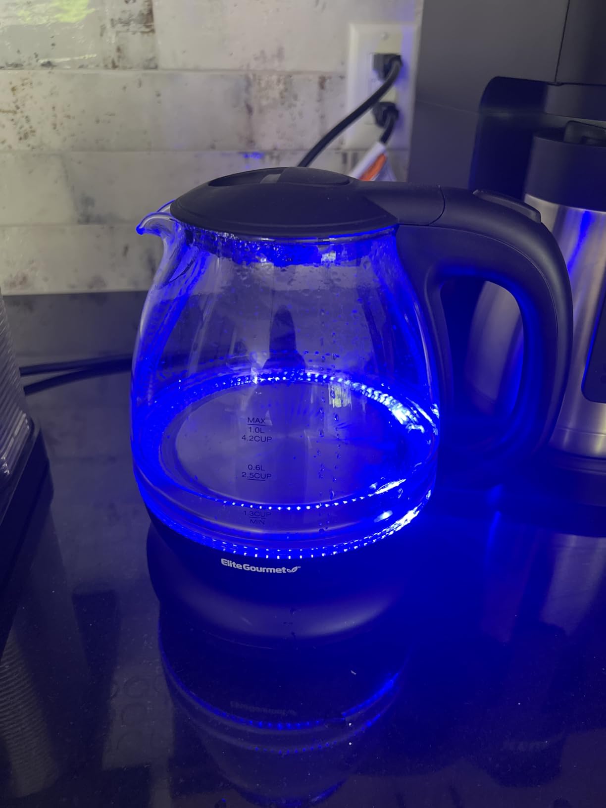 Elite Gourmet EKT3001 1L Digital Water Kettle, 304 Stainless Steel Interior, Programmed Temperatures, Keep Warm Function, Cordless, 360° Base, Auto Off & Audible Indicator, Matte Black customer photo 2