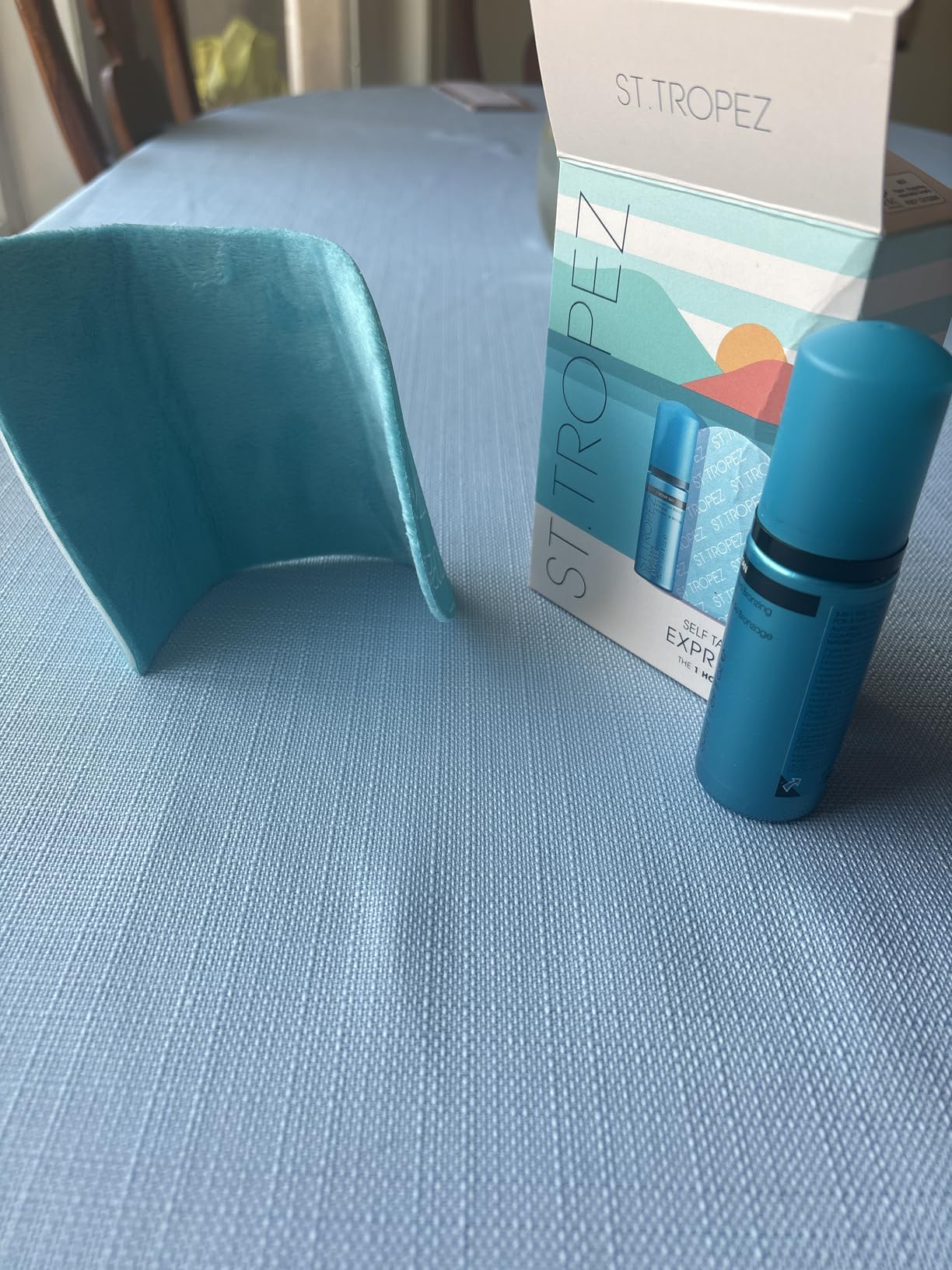 St.Tropez Self Tan Express Mini Kit: Travel-Sized Light/Medium/Dark 1-3 Hour Express Mousse and Tanning Applicator Mitt, Even & Natural, Vegan customer photo 2