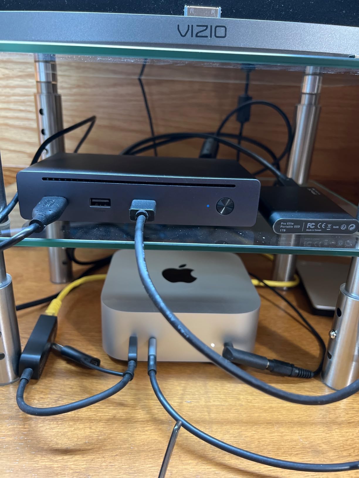 UGREEN 8-in-1 Thunderbolt 4 Docking Station, Dual 4K@60Hz, 3xTBT4, 40Gbps, 85W Charging, Gigabit Ethernet customer photo 2