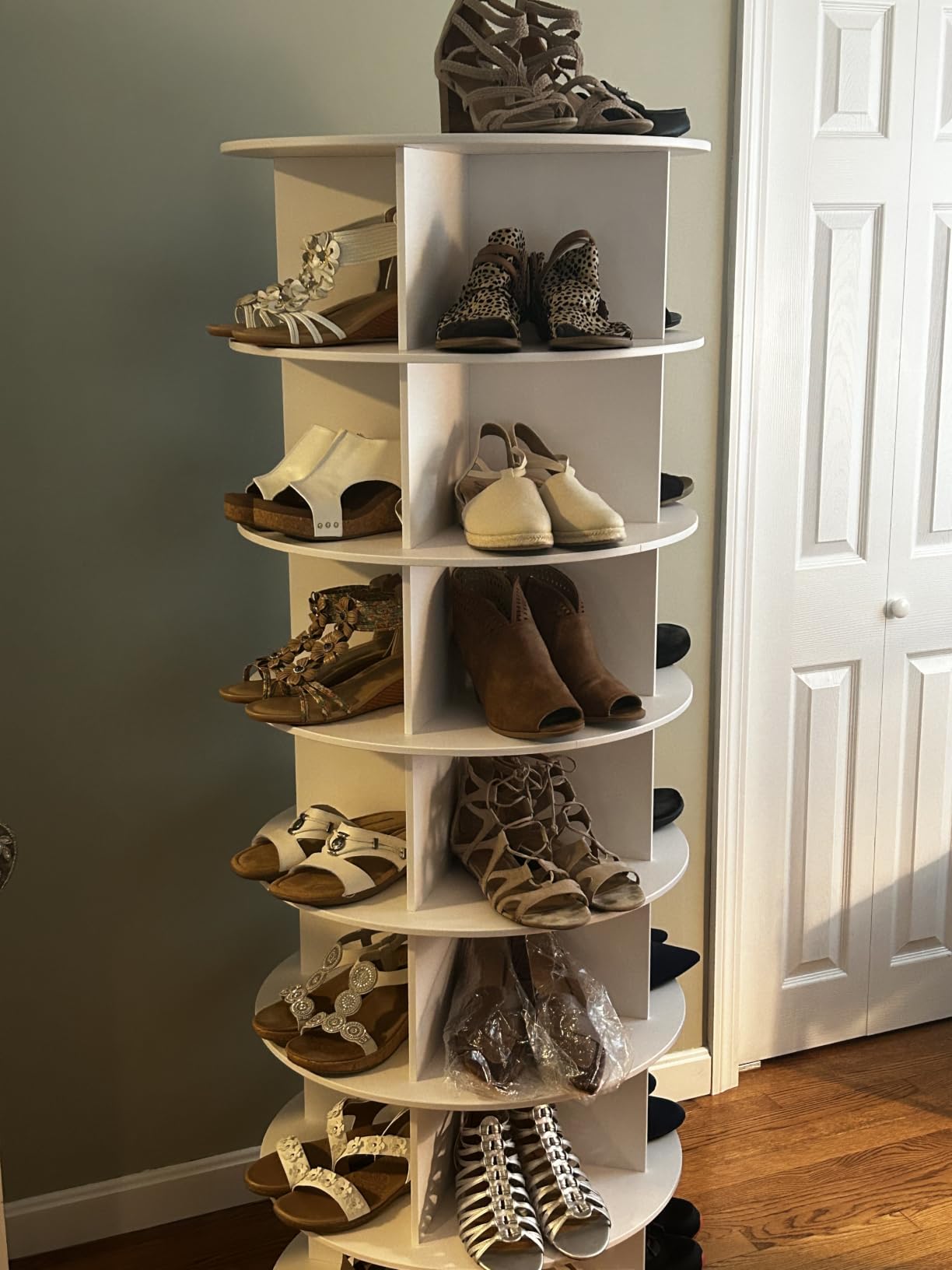 SpaceAid 7-Tier Rotating Shoe Rack Tower, Spinning Shoe Display Lazy Susan, Revolving 360 Shoe Rack customer photo 1