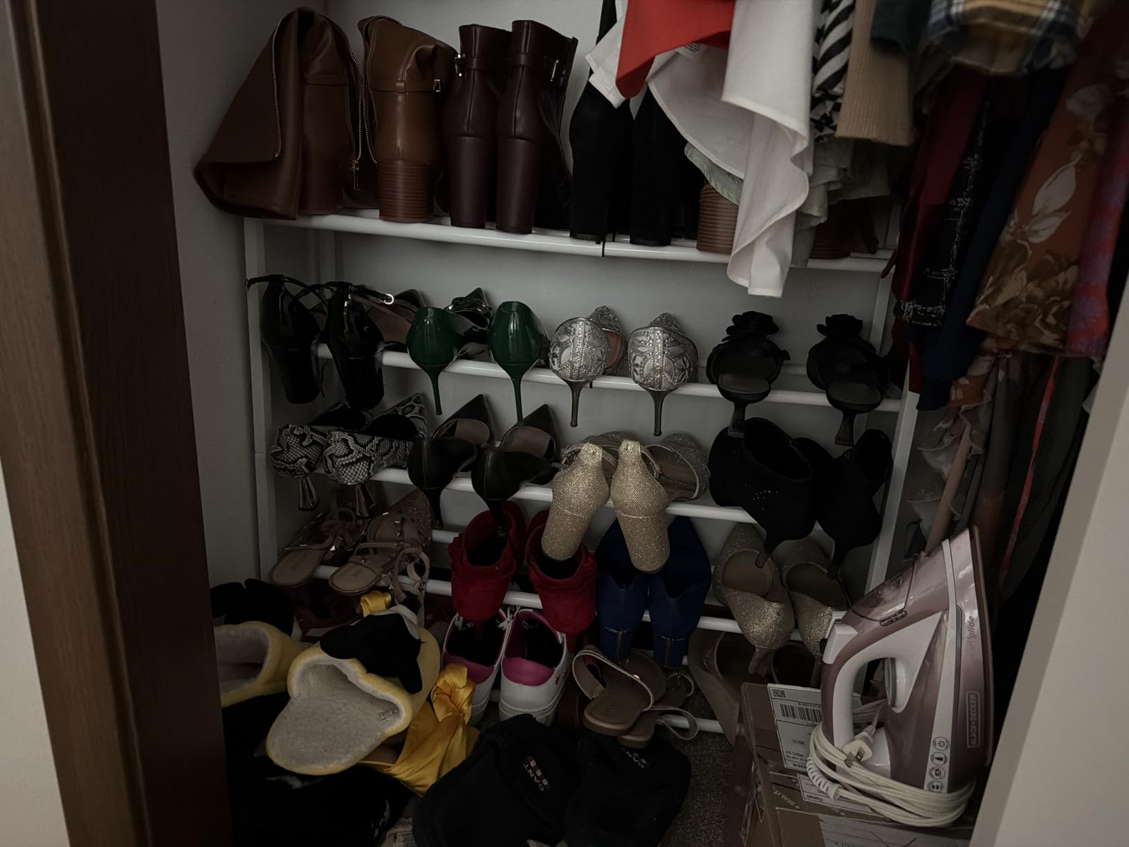 Bumusty 3-Tier Expandable Shoe Rack for Closet, Adjustable 18