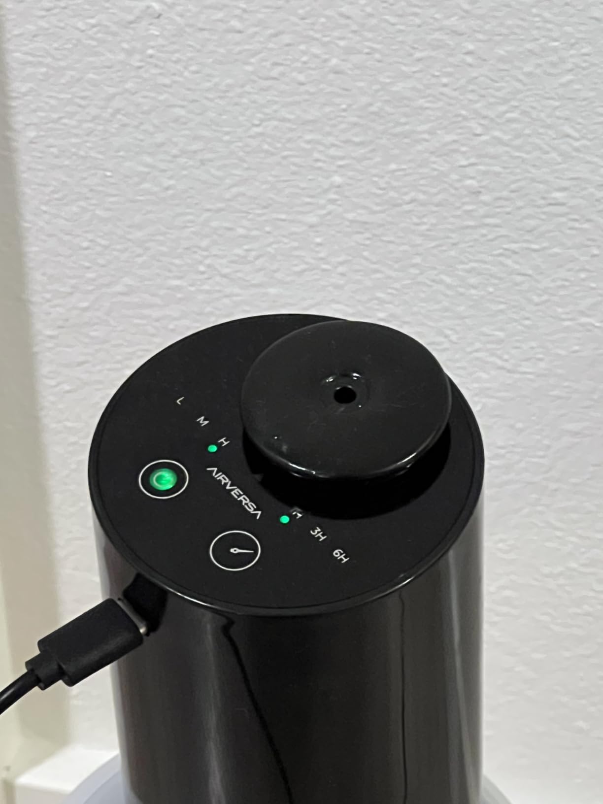 Airversa Waterless Diffuser for Essential Oil, Car Diffsuer, Battery Operated Nebulizer, 0.7 Fl Oz/ 20mL, Mini Scent Air Machine, 3 Timers & 3 Mist Levels for Home, Room, Car, Office - AN6 Black customer photo 1