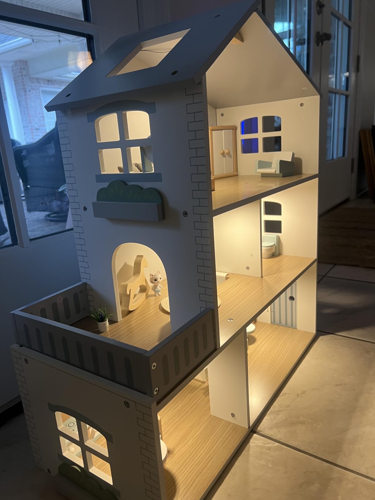 ROBUD Doll House, Wooden Dollhouse, Dollhouse Playset | with 6 Rooms, 29-pcs Realistic Accessories, Gifts for Kids & Toddlers, Nordic Style, Ages 3+ customer photo 2