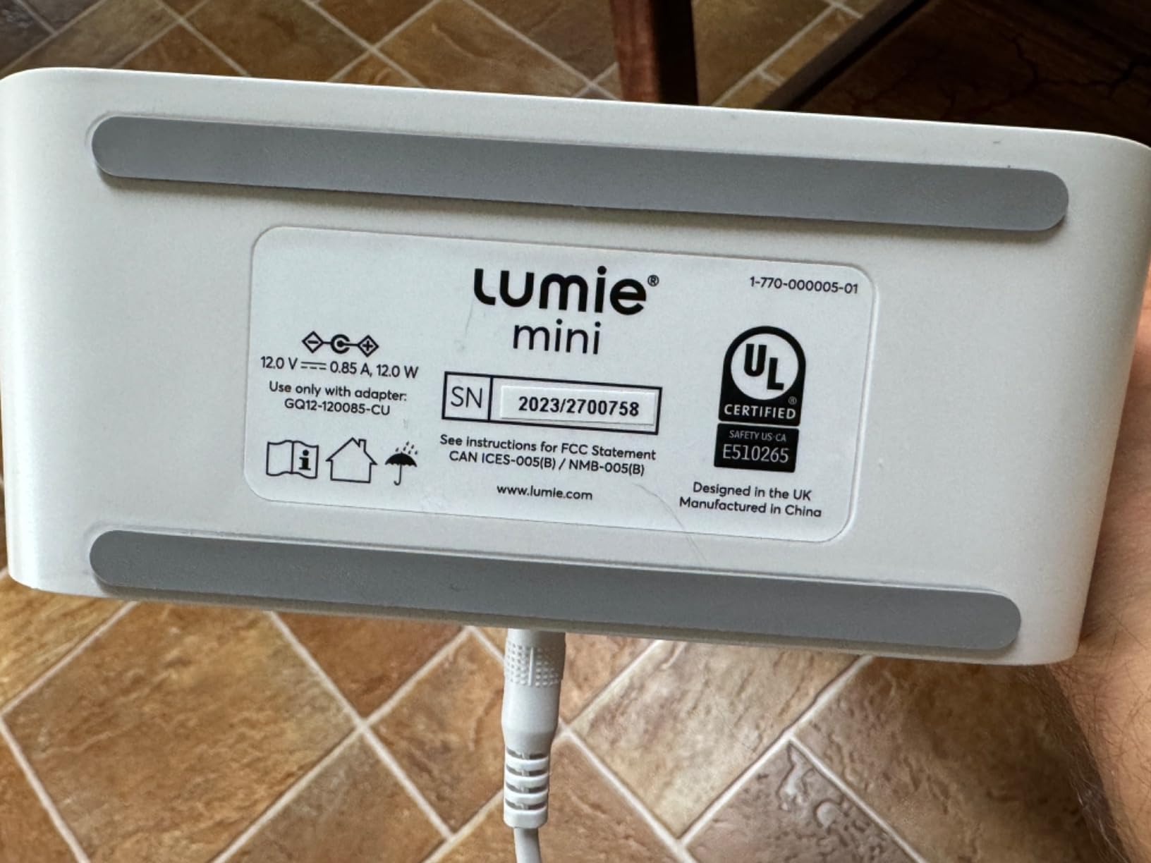 Lumie Mini Lamp - Portable Light Therapy - 10,000 Lux at 4.7 Inches - for Energy & Alertness Support - 9.5 x 6.3 Inches customer photo 1